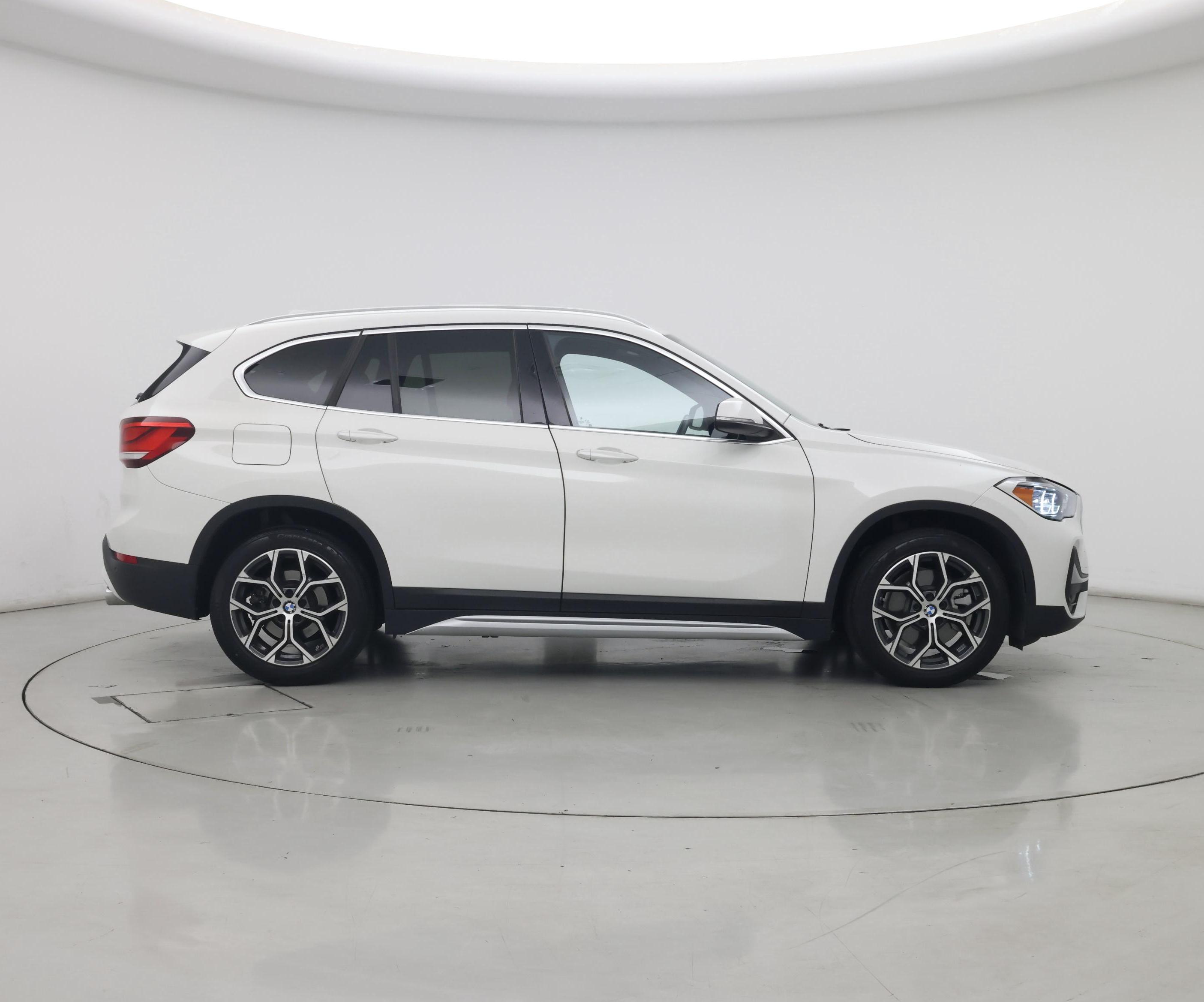 Thumbnail: 2022 BMW X1 - 7