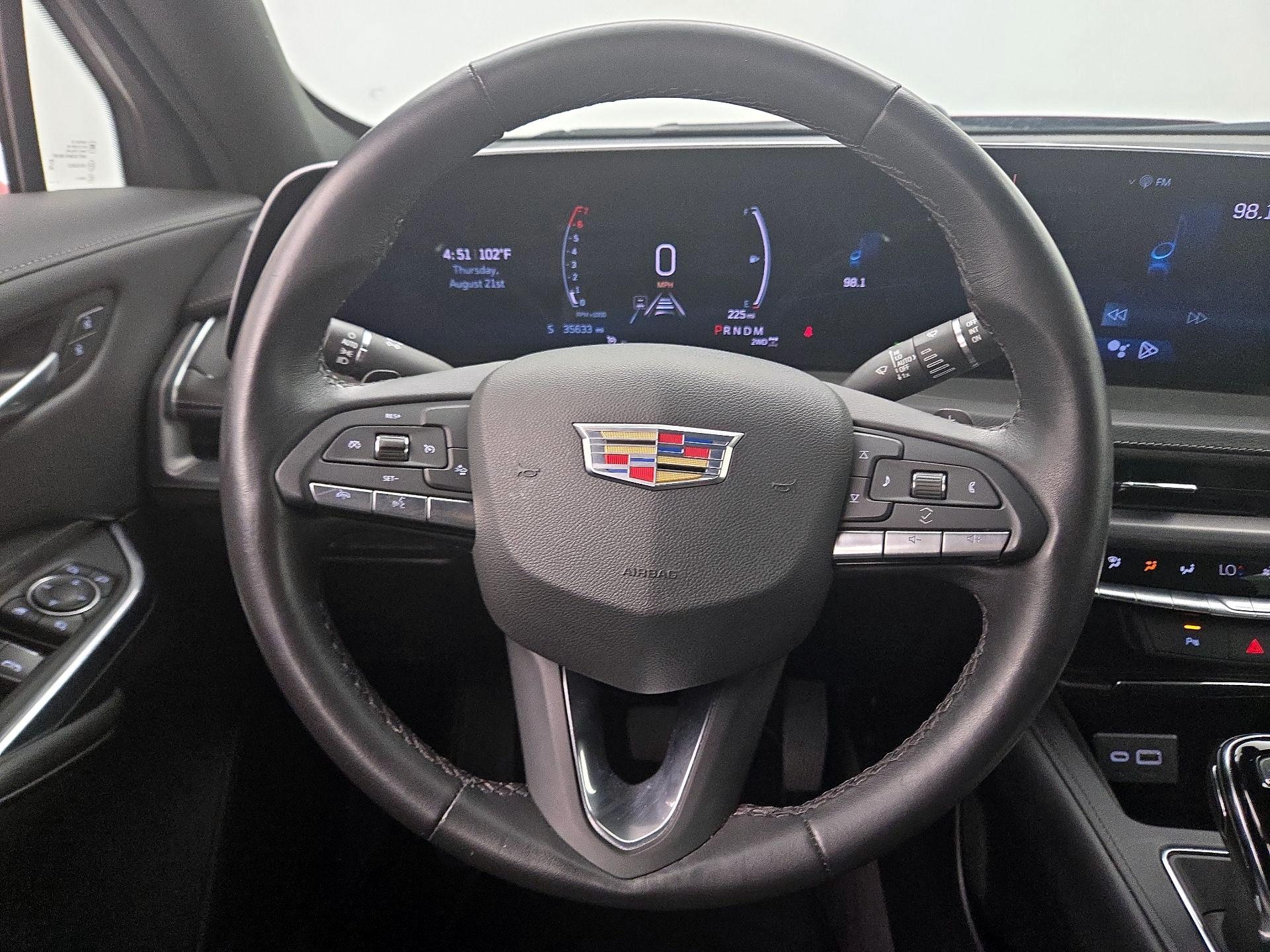 Thumbnail: 2024 Cadillac XT4 - 10