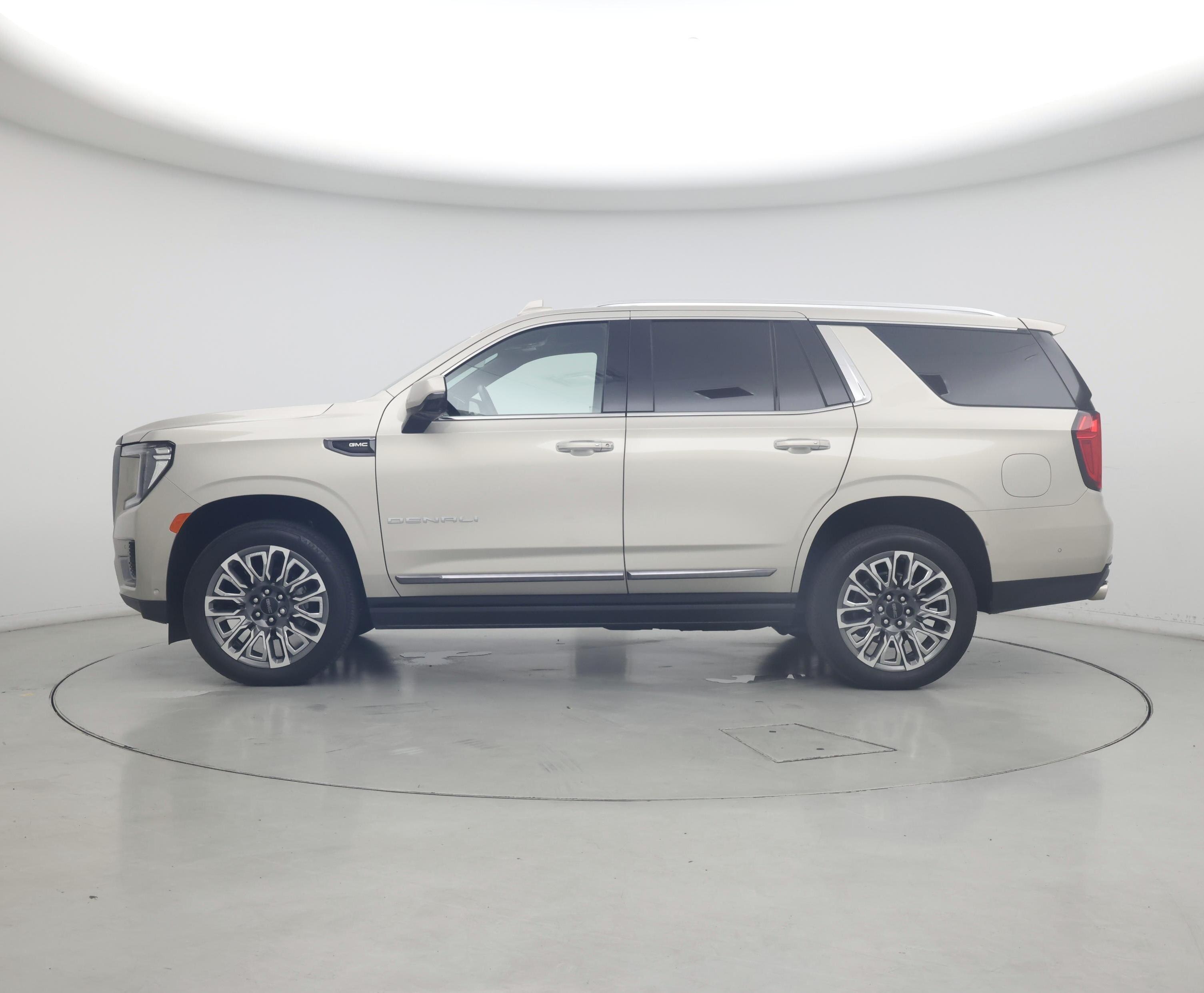 Thumbnail: 2024 GMC Yukon - 3