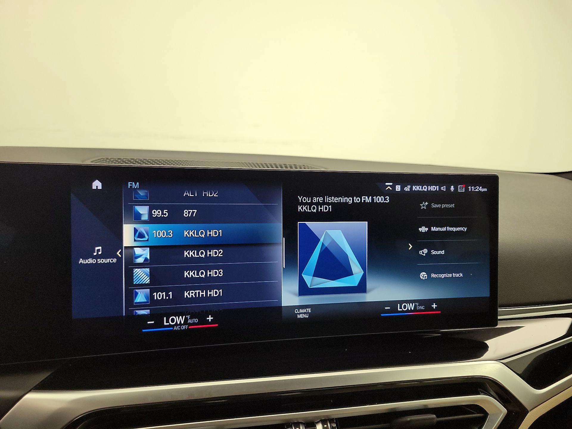 Thumbnail: 2023 BMW i4 - 16