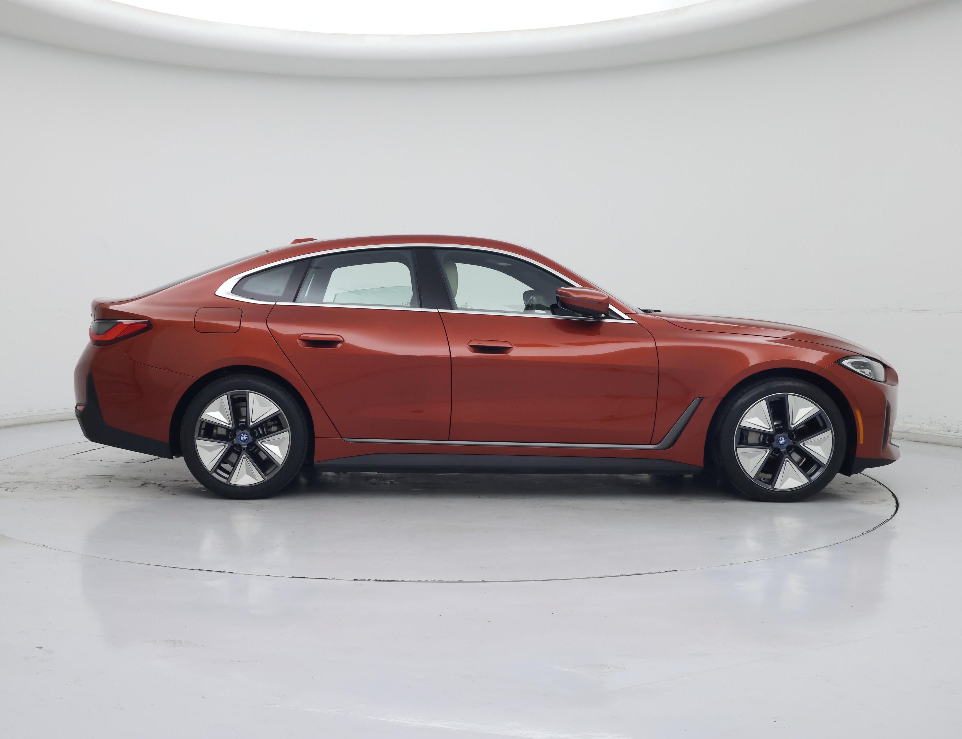 Thumbnail: 2023 BMW i4 - 7