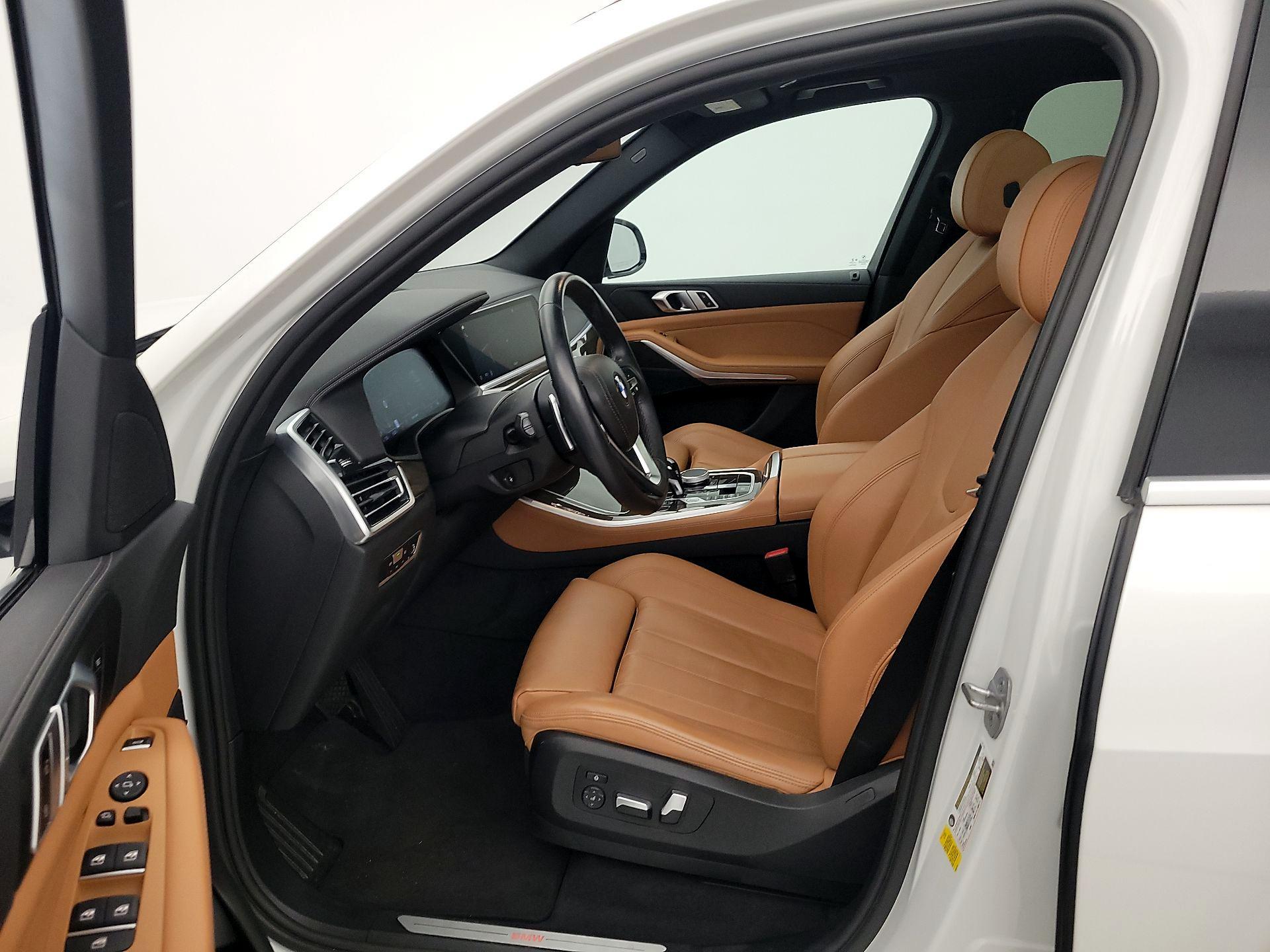 Thumbnail: 2022 BMW X5 - 11