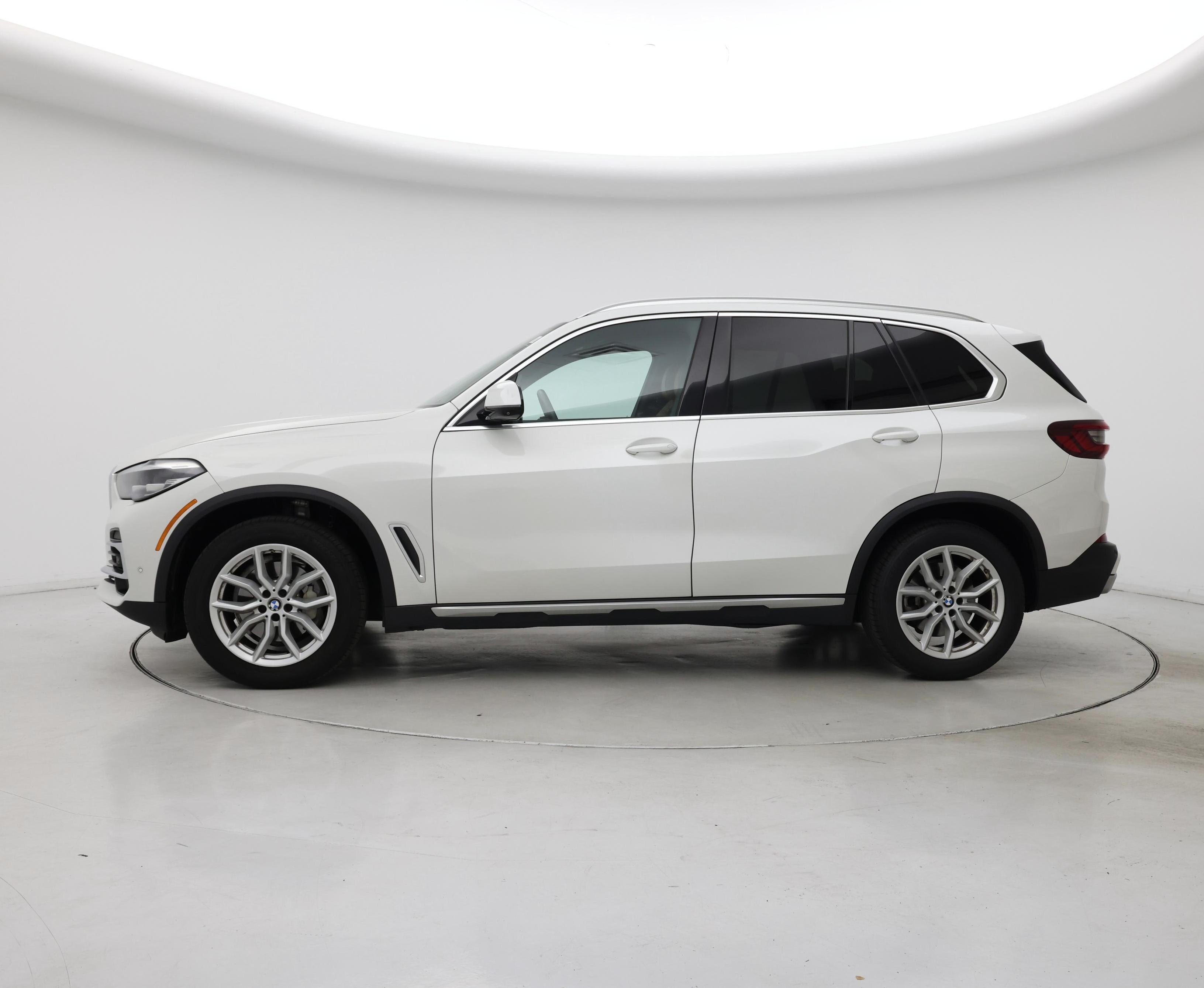 Thumbnail: 2022 BMW X5 - 3