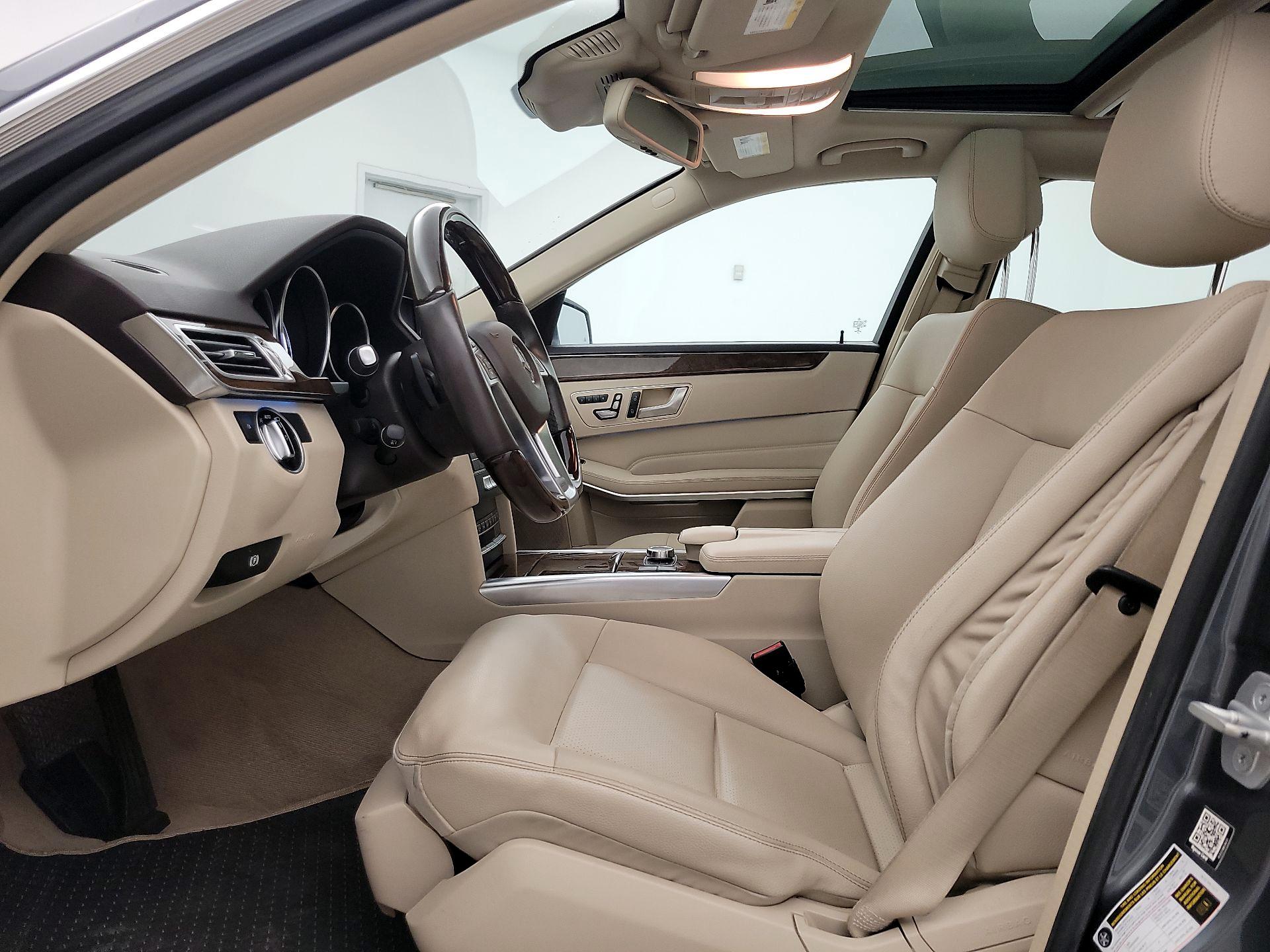 Thumbnail: 2016 Mercedes-Benz E-Class - 11