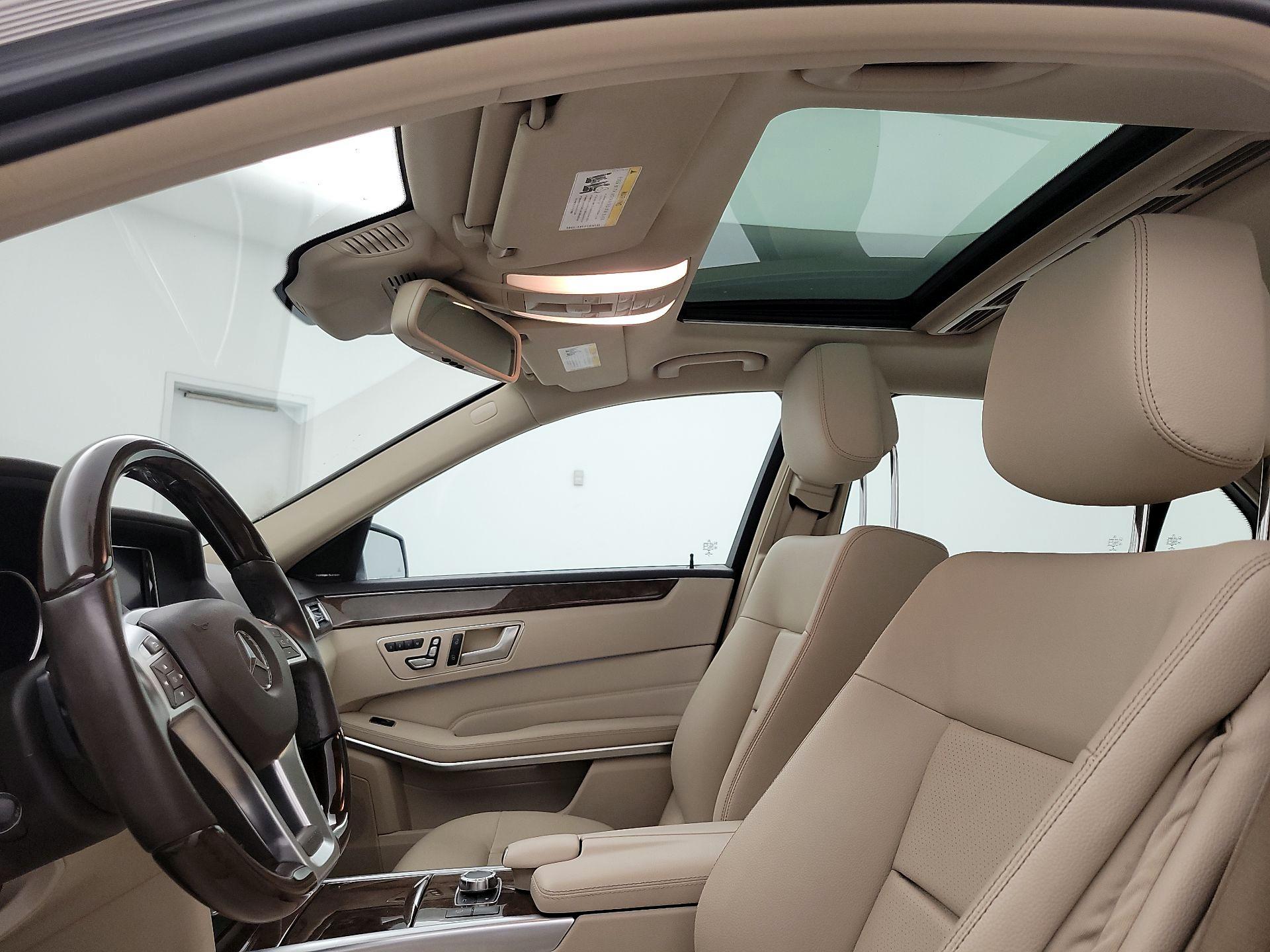 Thumbnail: 2016 Mercedes-Benz E-Class - 20