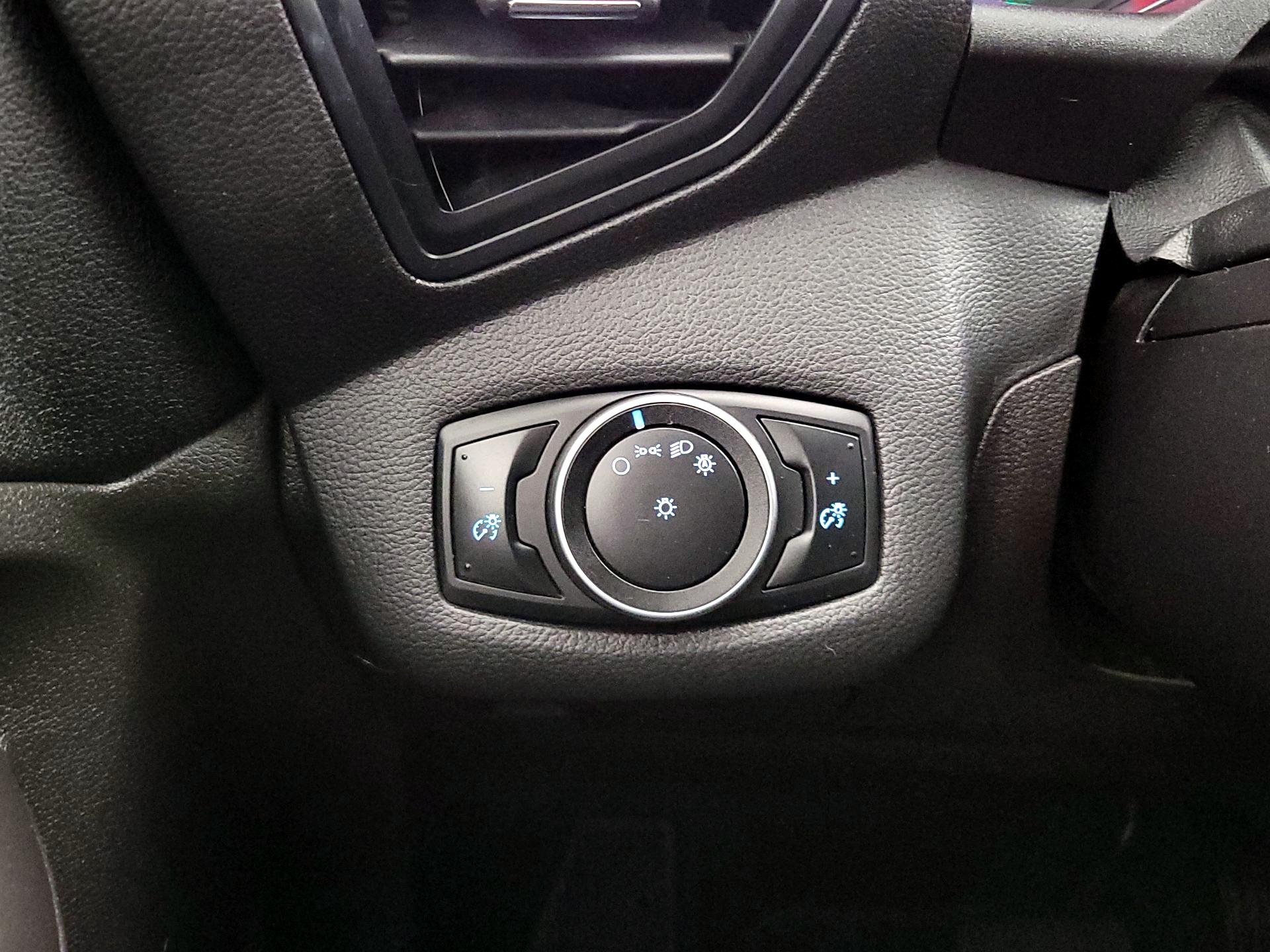 Thumbnail: 2016 Ford Escape - 13