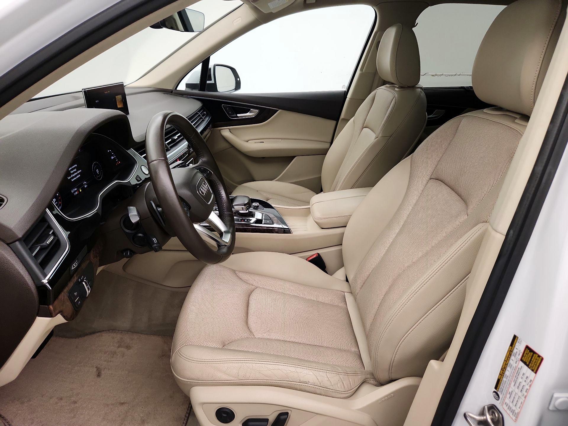 Thumbnail: 2017 Audi Q7 - 11