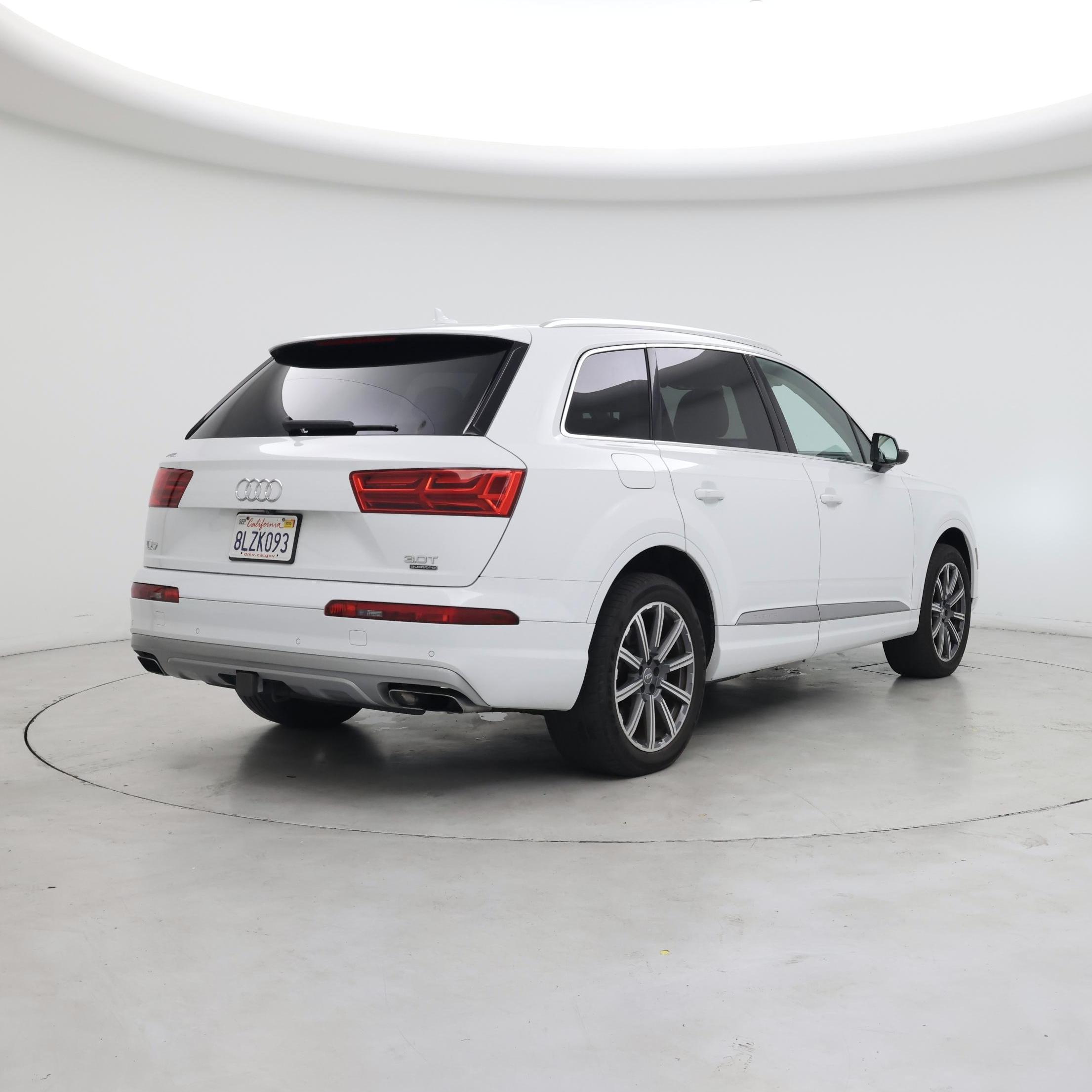 Thumbnail: 2017 Audi Q7 - 8