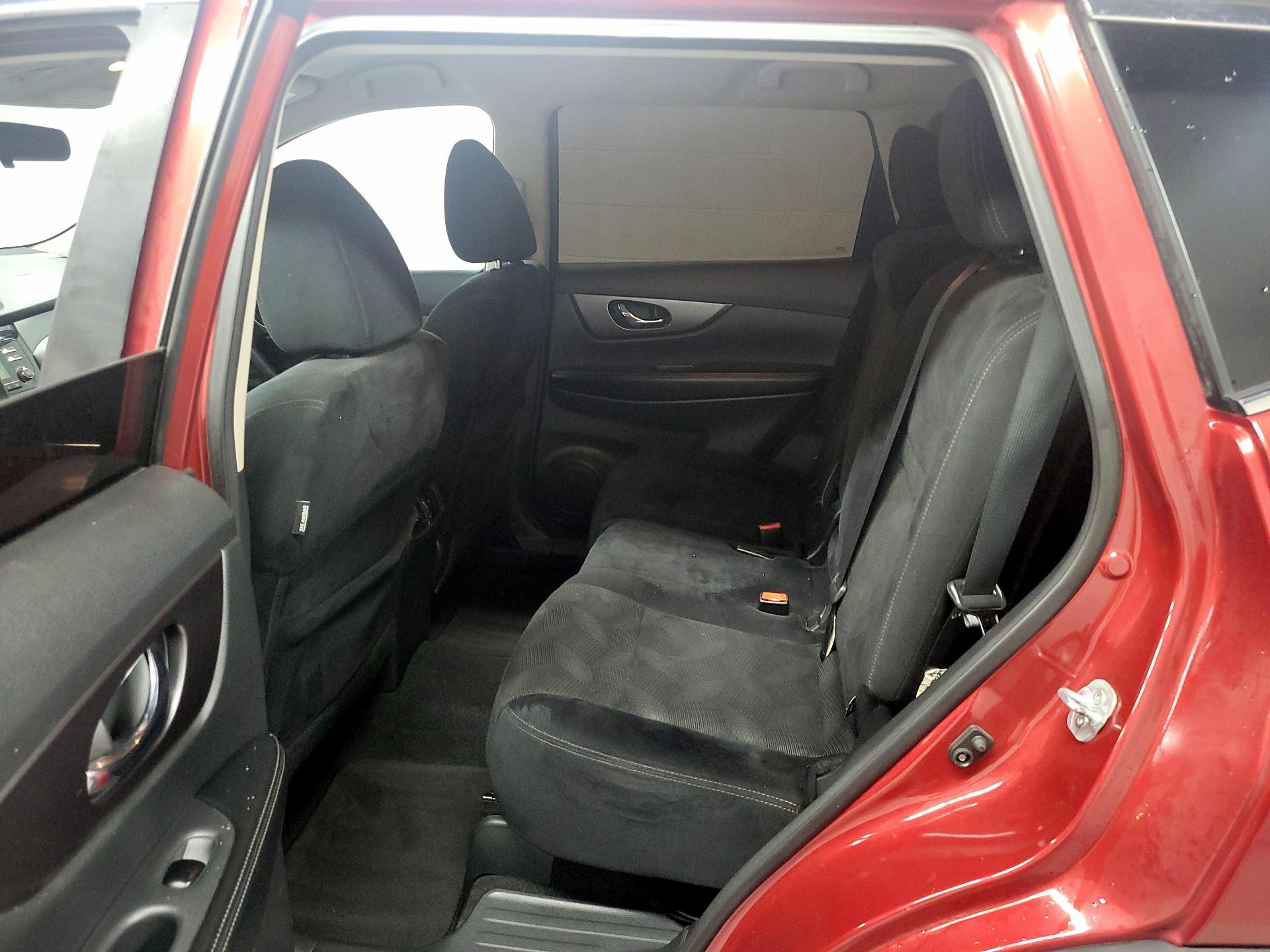 Thumbnail: 2016 Nissan Rogue - 19