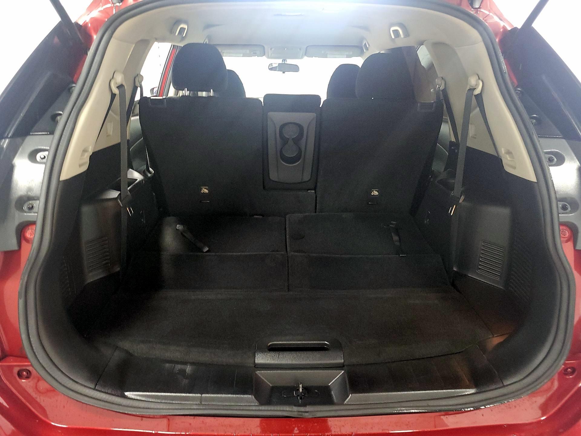 Thumbnail: 2016 Nissan Rogue - 20