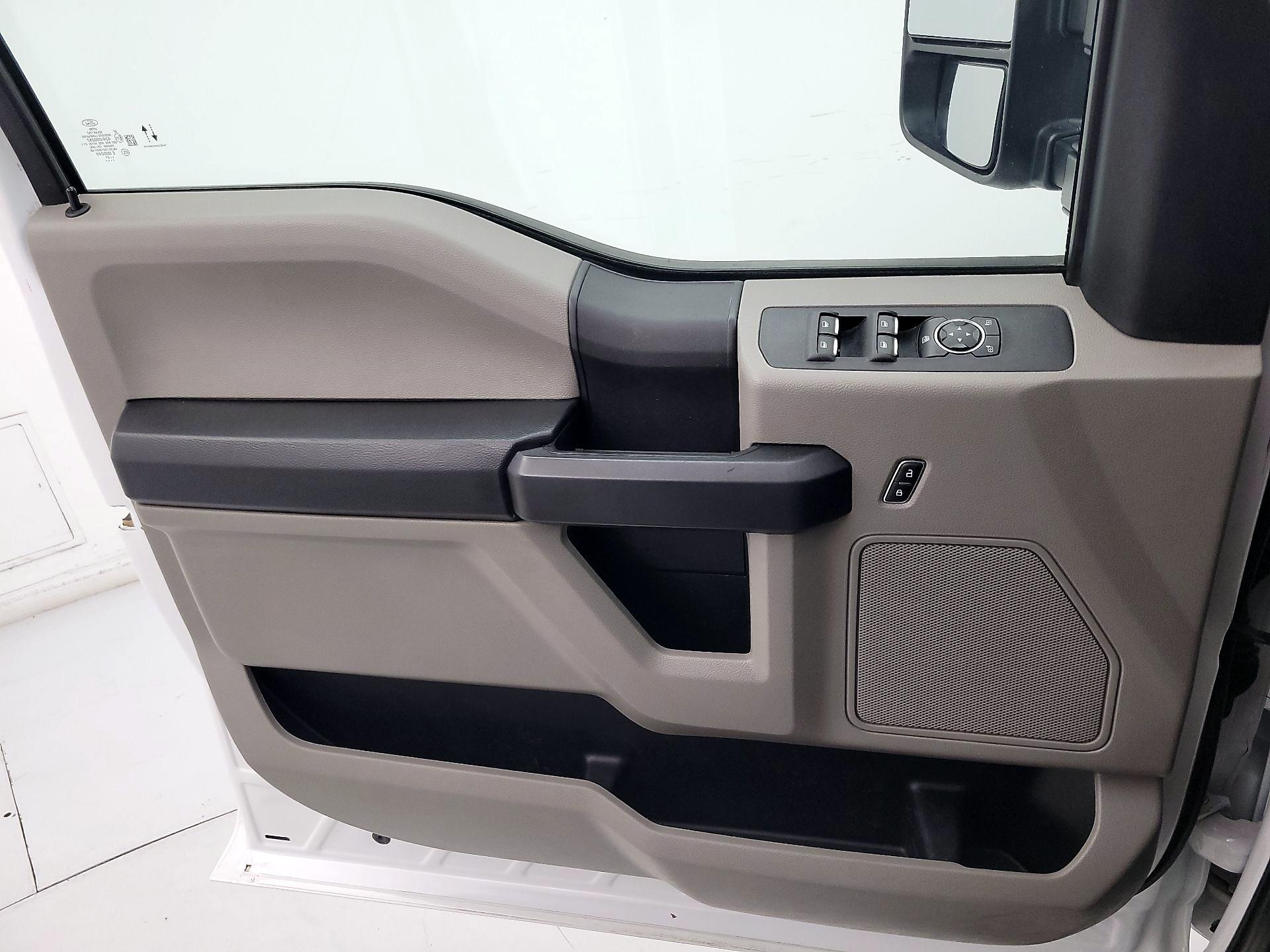 Thumbnail: 2021 Ford F-250 - 12