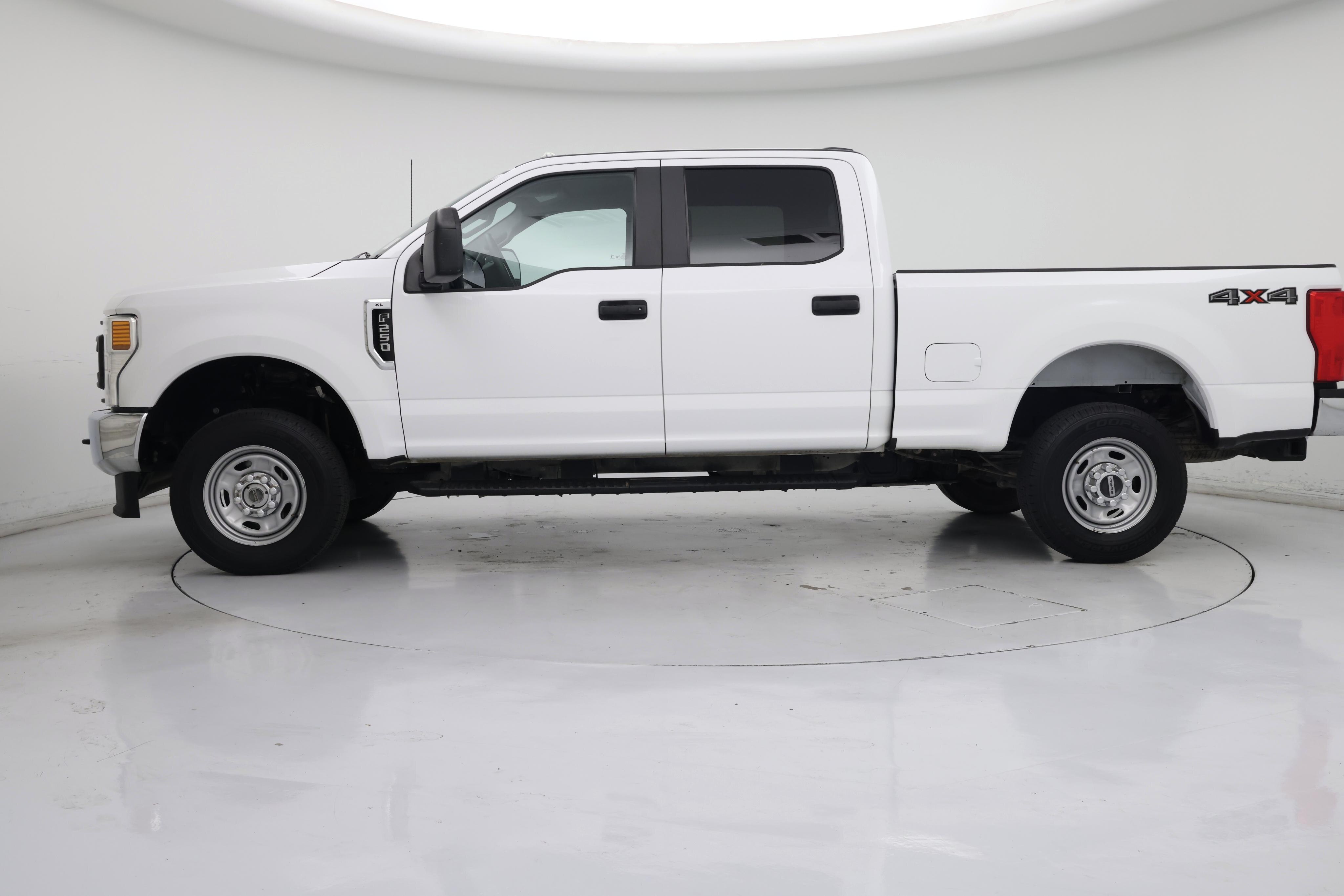 Thumbnail: 2021 Ford F-250 - 3