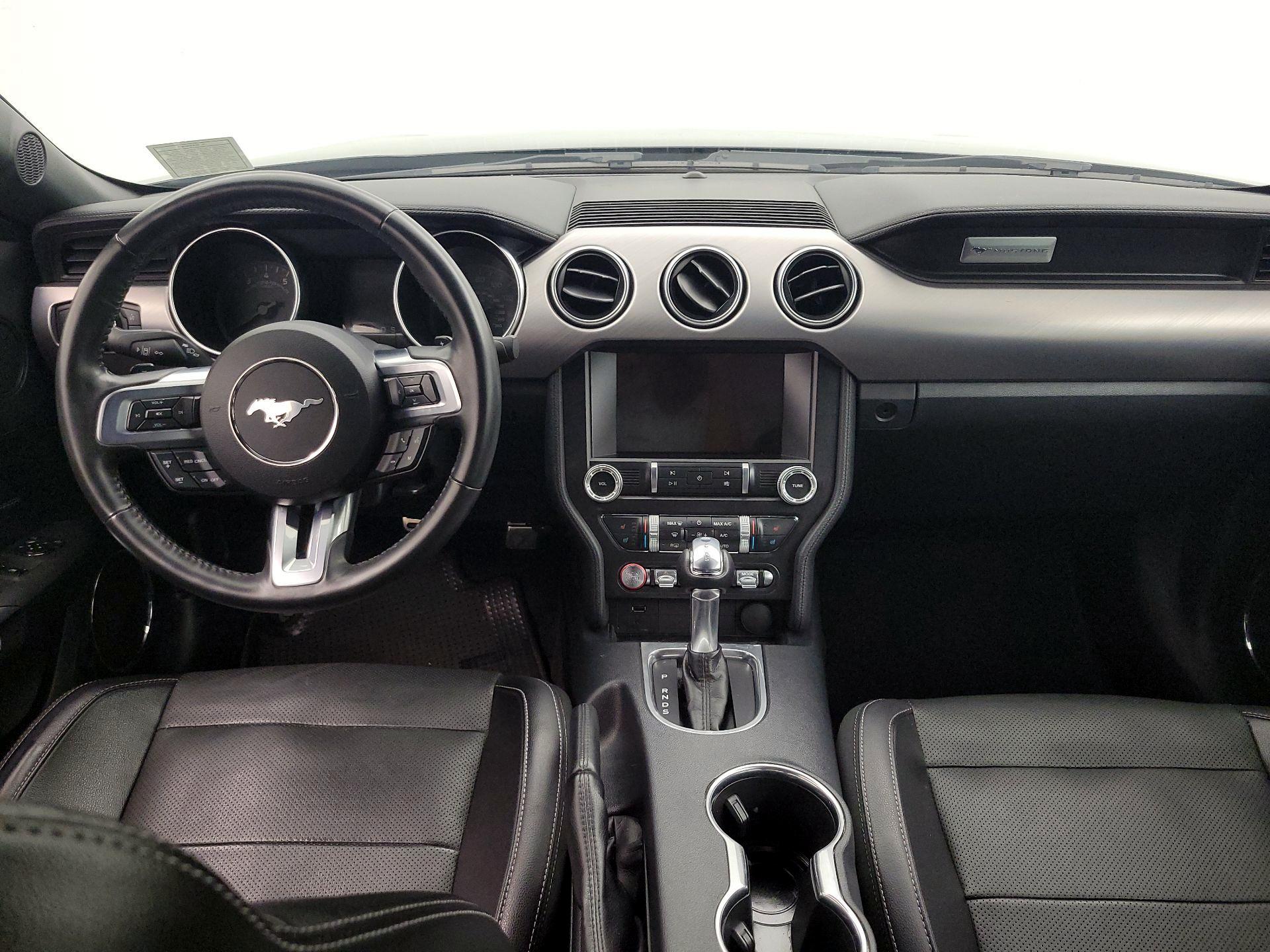 Thumbnail: 2022 Ford Mustang - 9