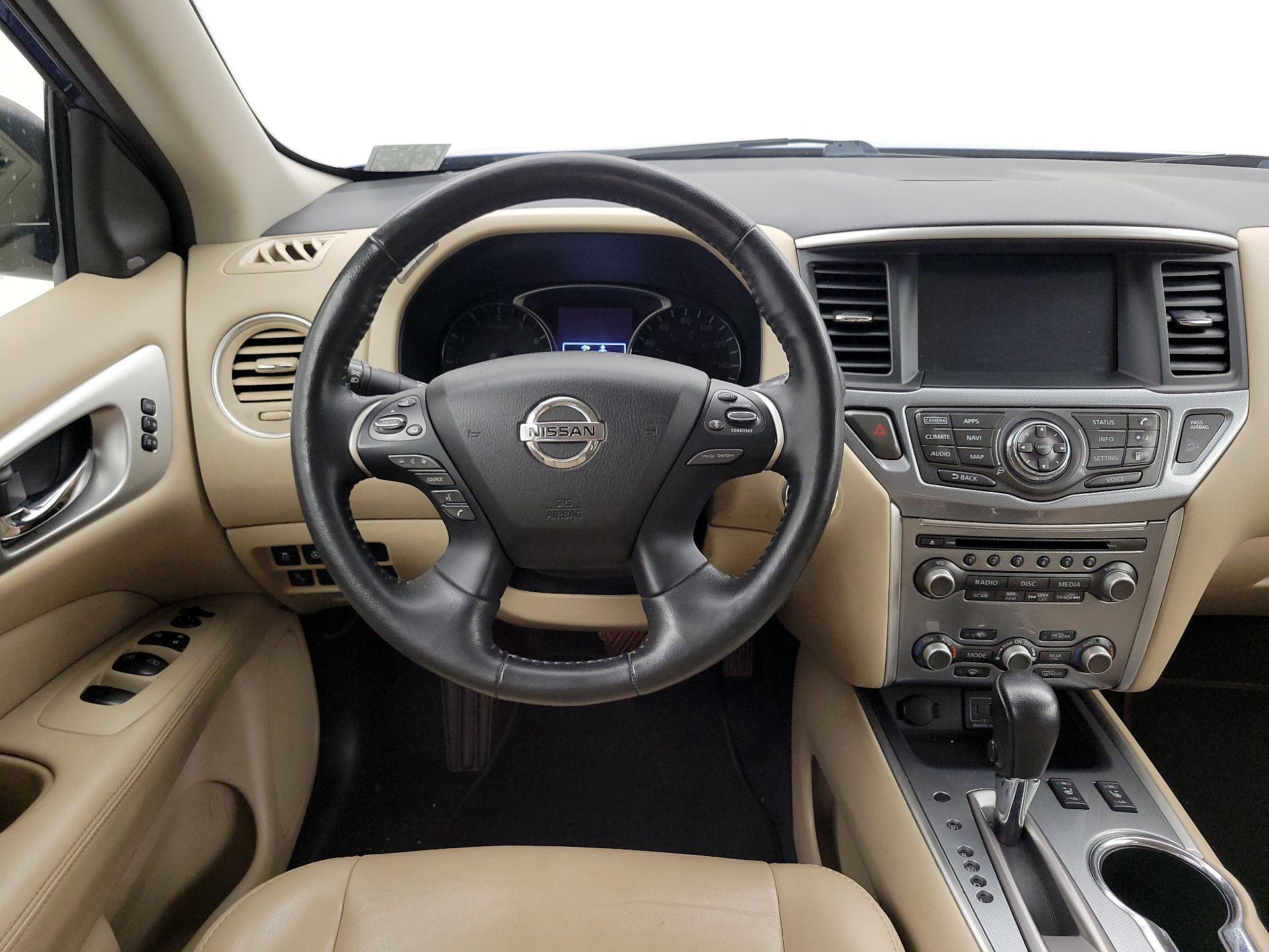 Thumbnail: 2020 Nissan Pathfinder - 10