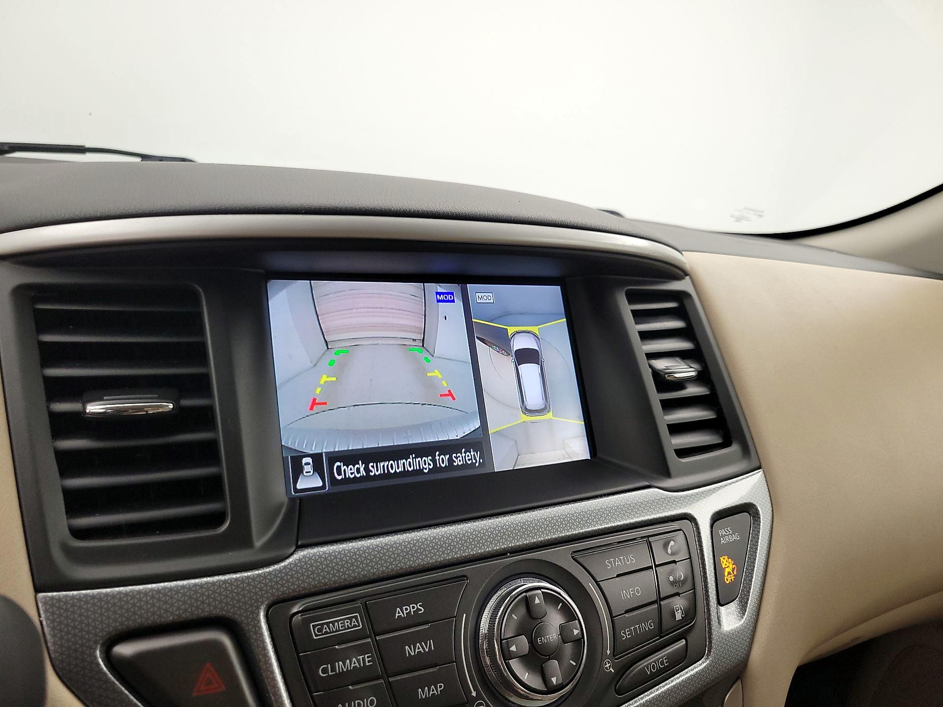 Thumbnail: 2020 Nissan Pathfinder - 15