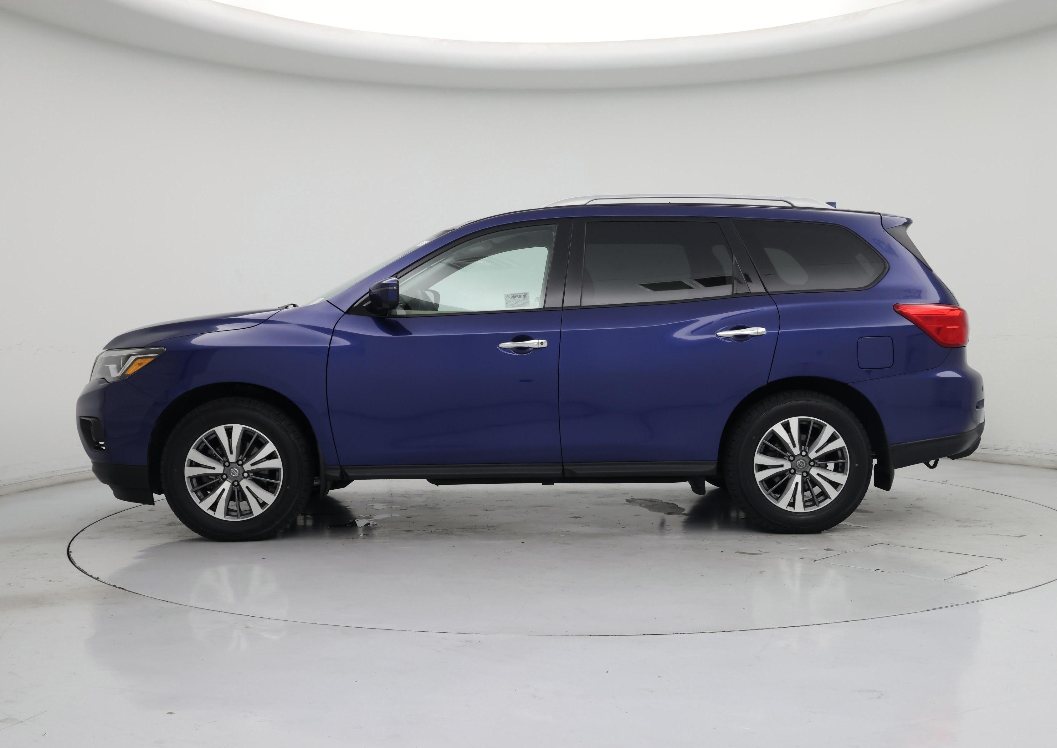 Thumbnail: 2020 Nissan Pathfinder - 3