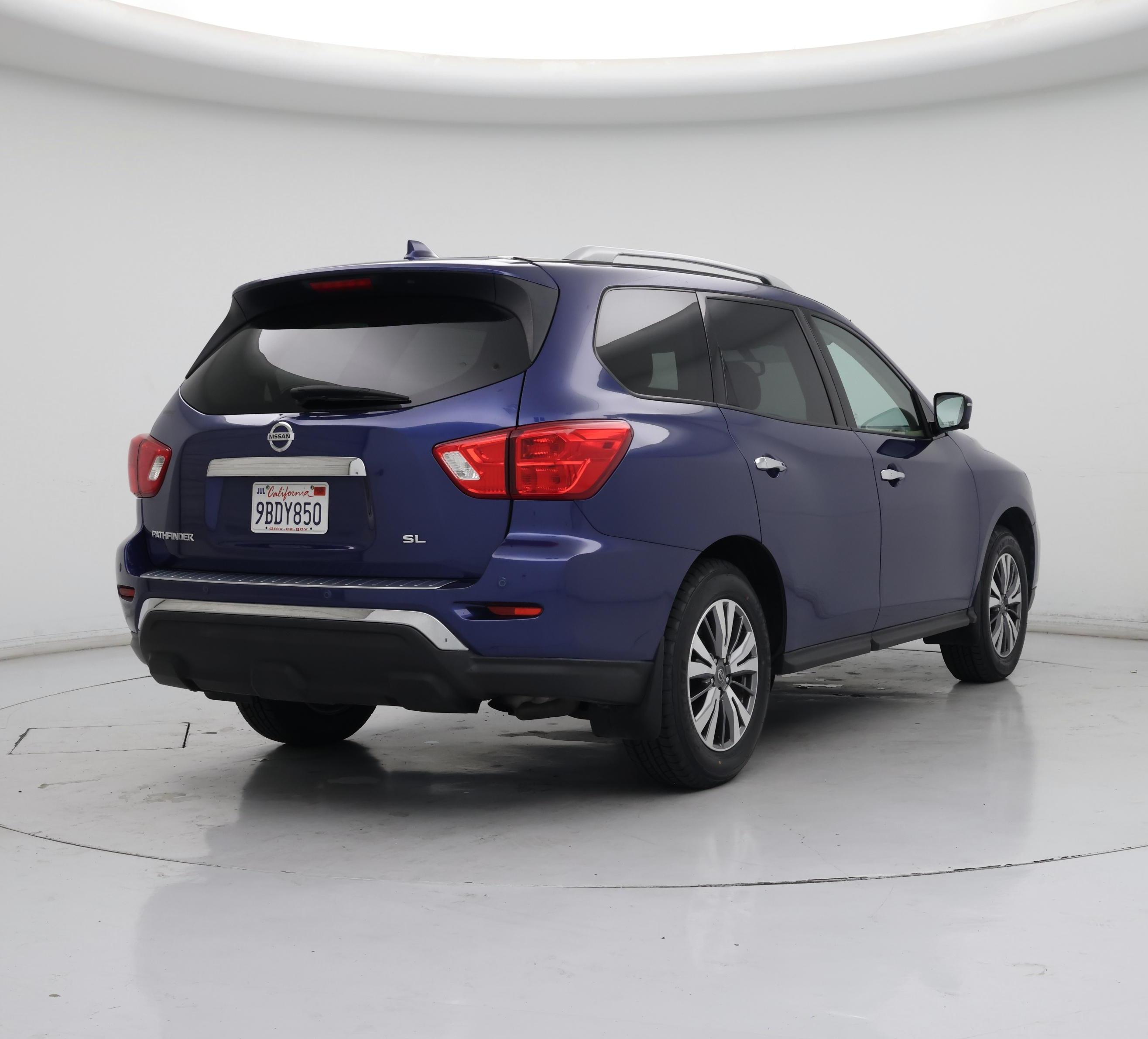 Thumbnail: 2020 Nissan Pathfinder - 8