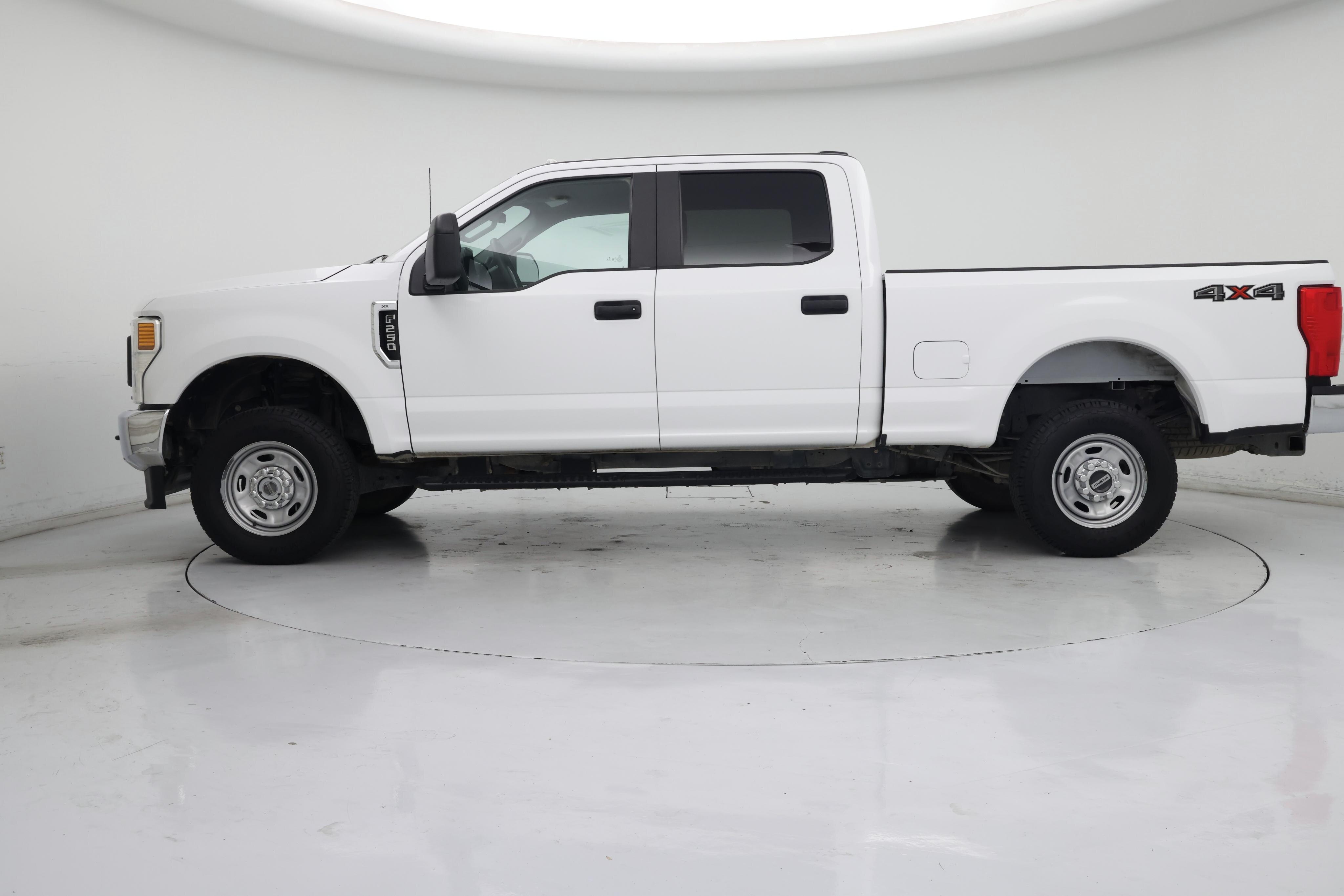 Thumbnail: 2021 Ford F-250 - 3