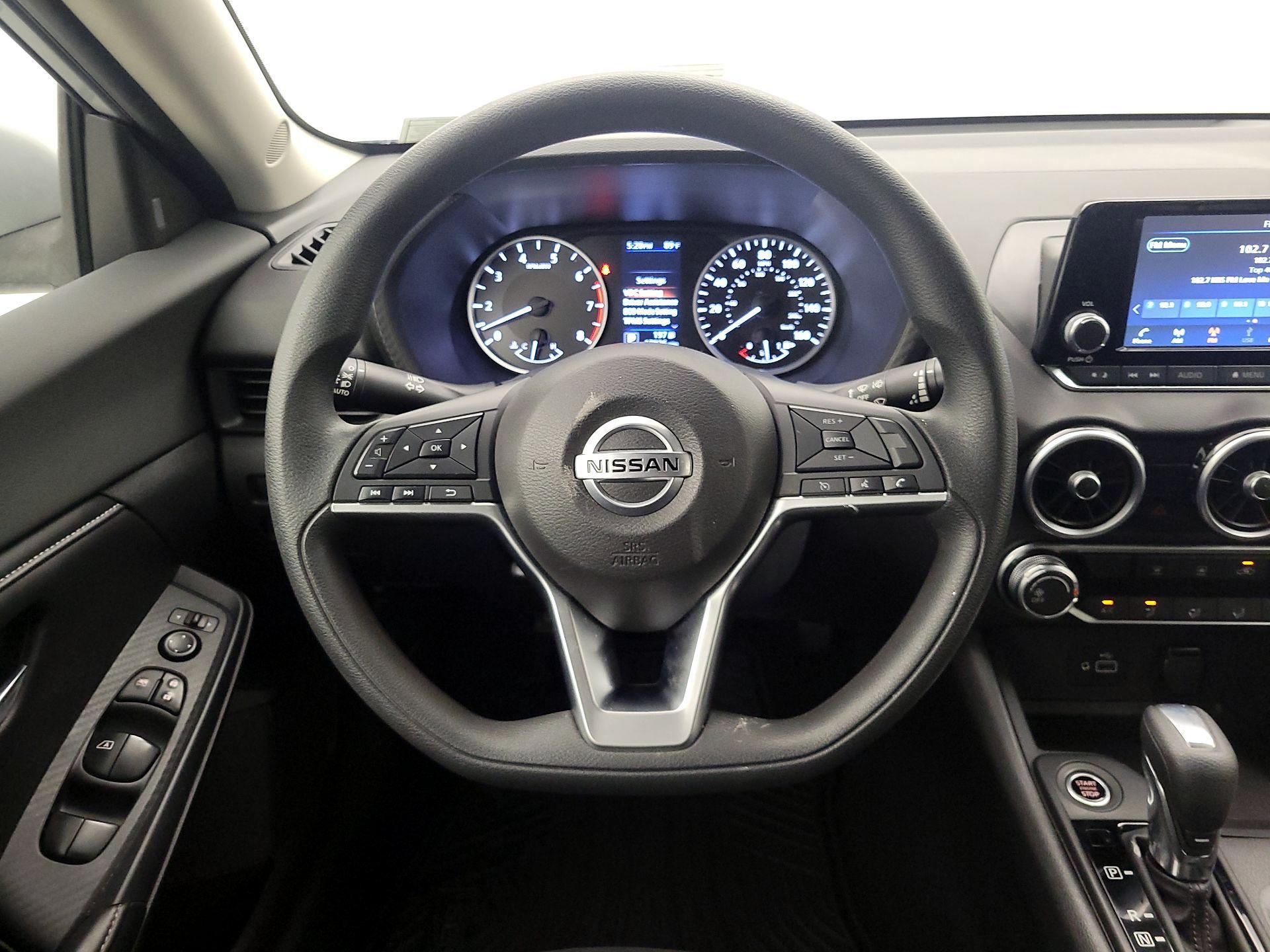 Thumbnail: 2021 Nissan Sentra - 10