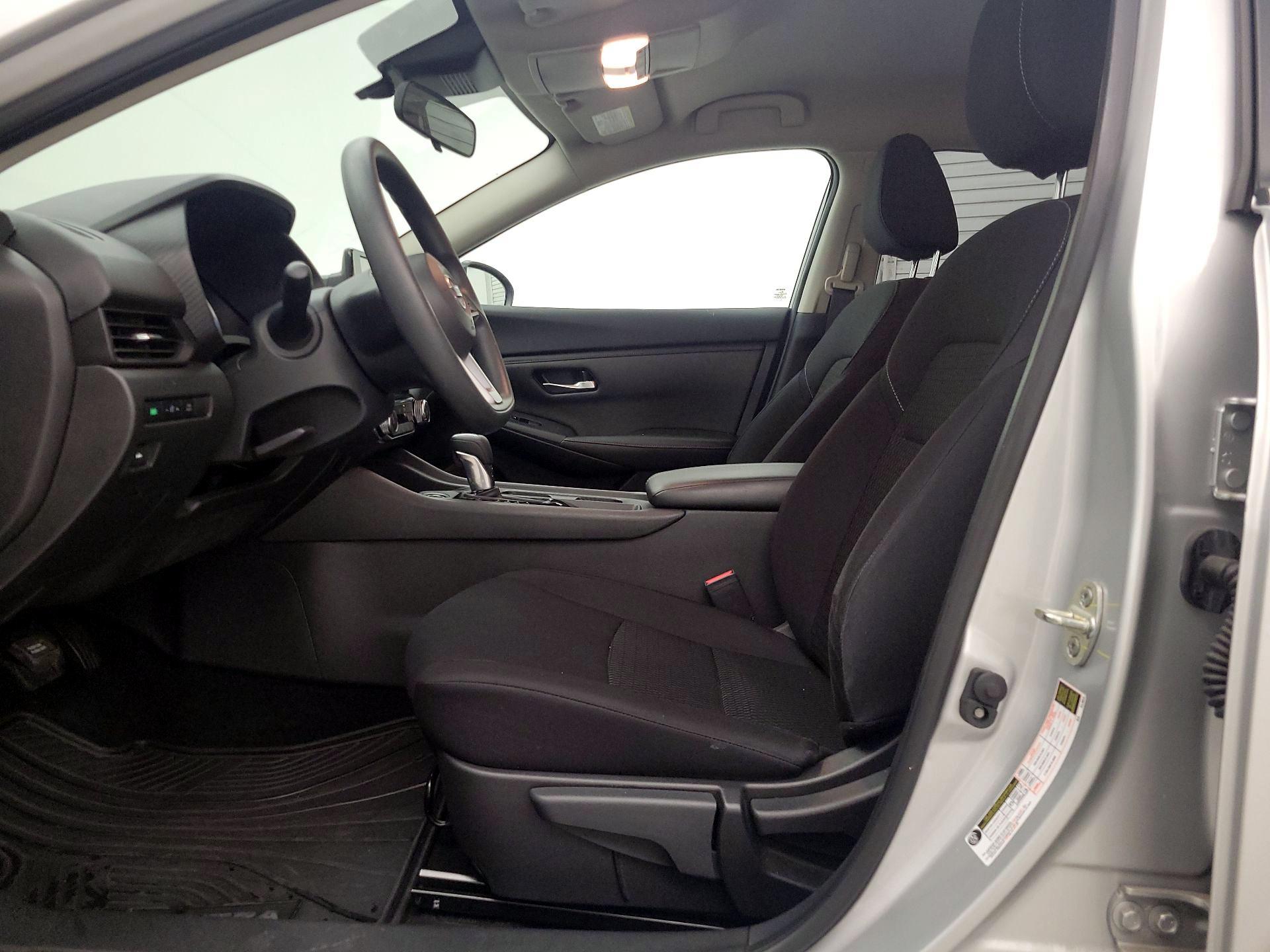 Thumbnail: 2021 Nissan Sentra - 11