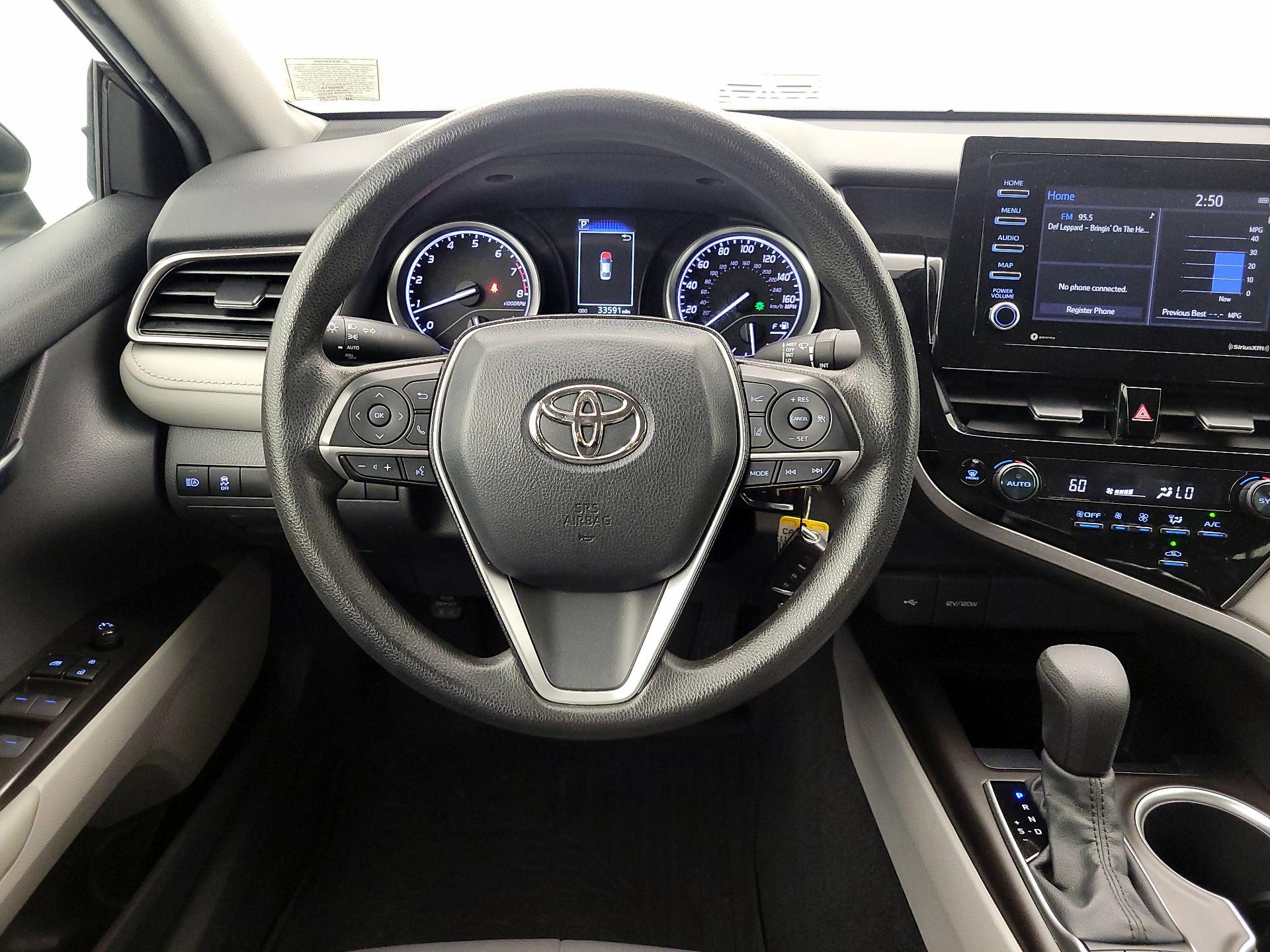 Thumbnail: 2022 Toyota Camry - 10