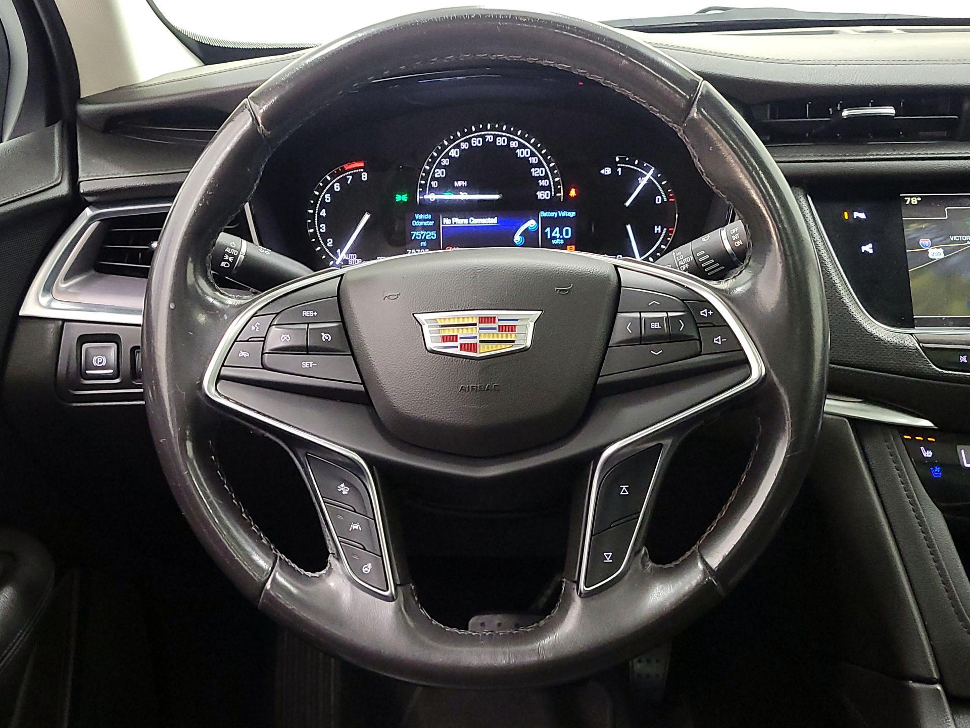 Thumbnail: 2018 Cadillac XT5 - 10