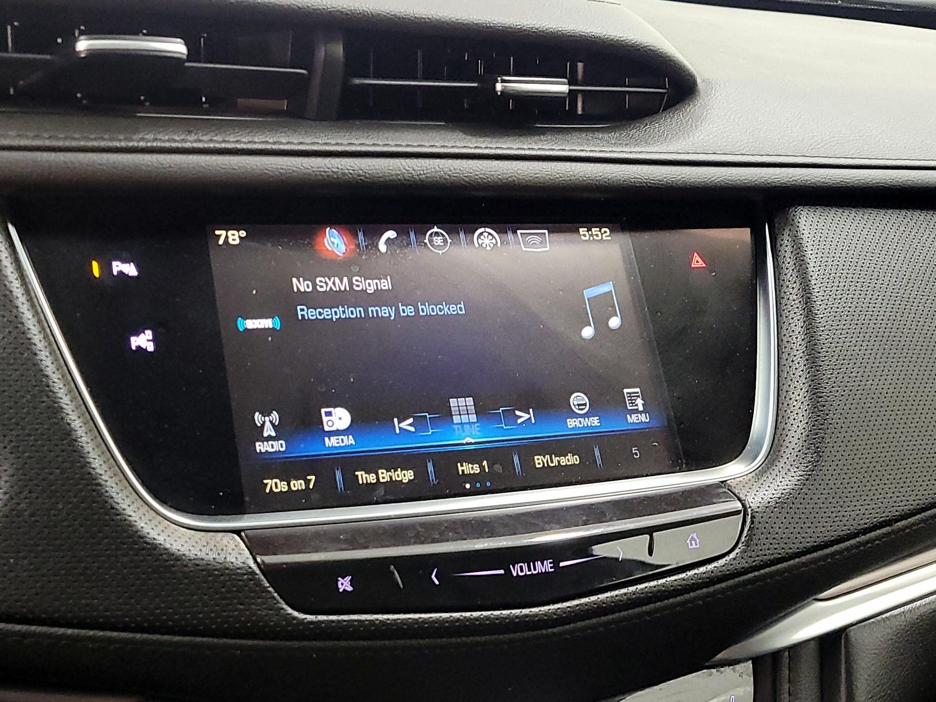 Thumbnail: 2018 Cadillac XT5 - 16