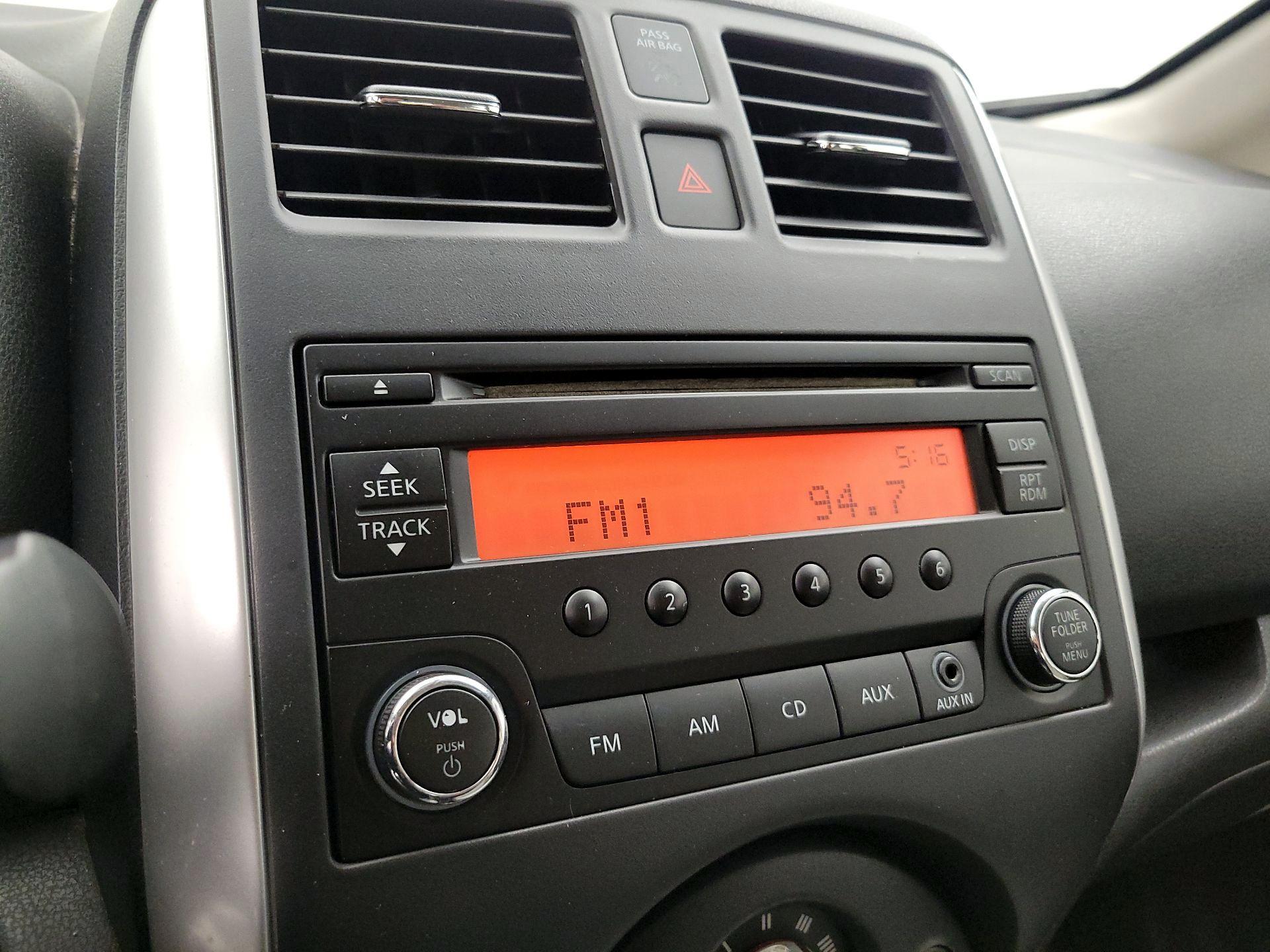 Thumbnail: 2014 Nissan Versa Note - 14