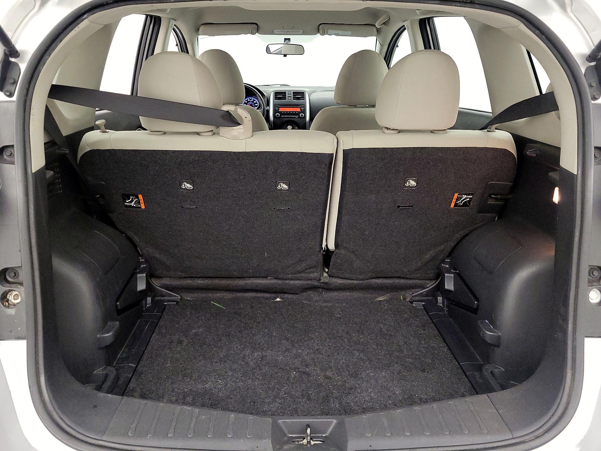 Thumbnail: 2014 Nissan Versa Note - 19