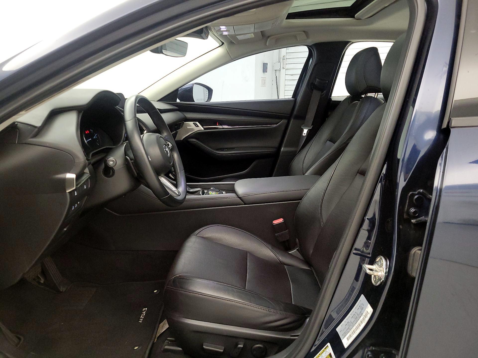 Thumbnail: 2021 Mazda Mazda3 - 11