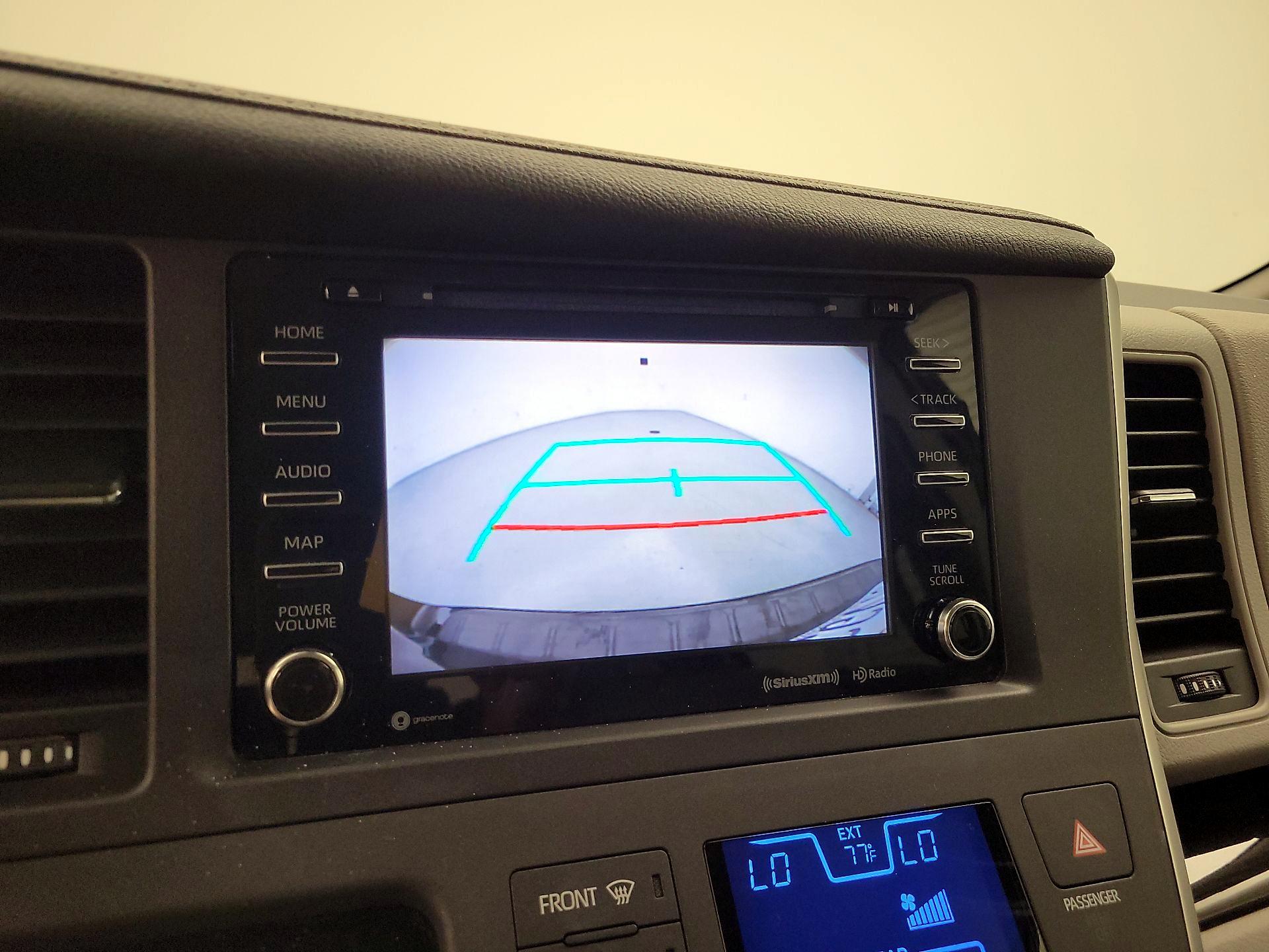 Thumbnail: 2020 Toyota Sienna - 14