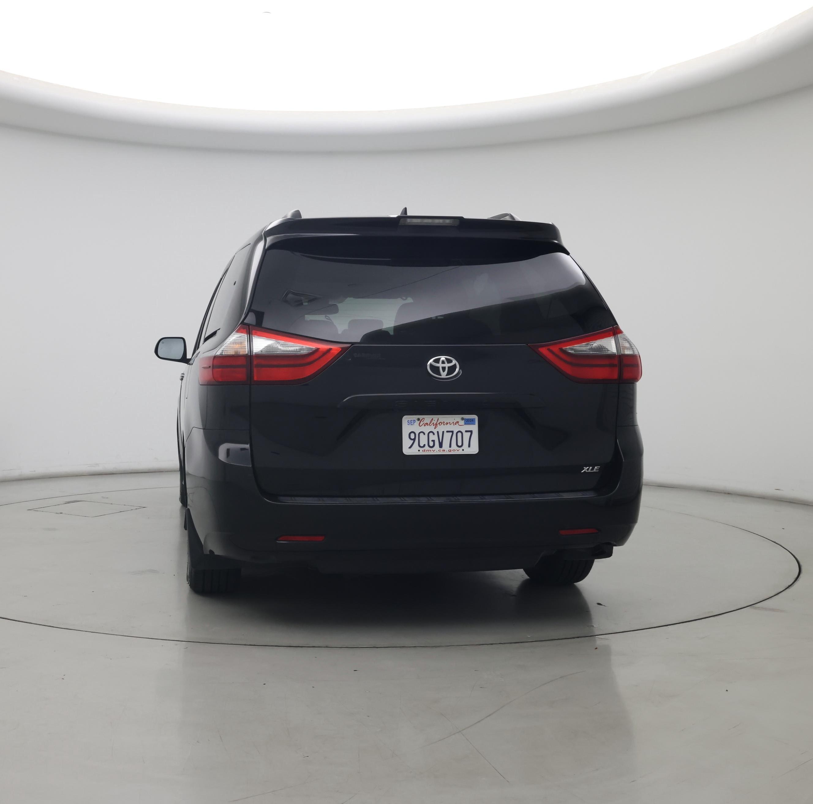 Thumbnail: 2020 Toyota Sienna - 6