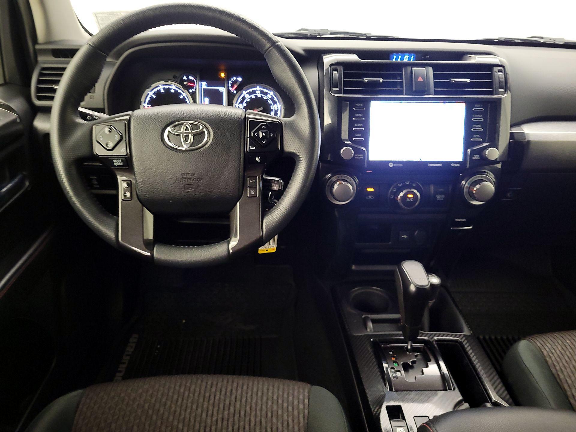 Thumbnail: 2020 Toyota 4Runner - 10