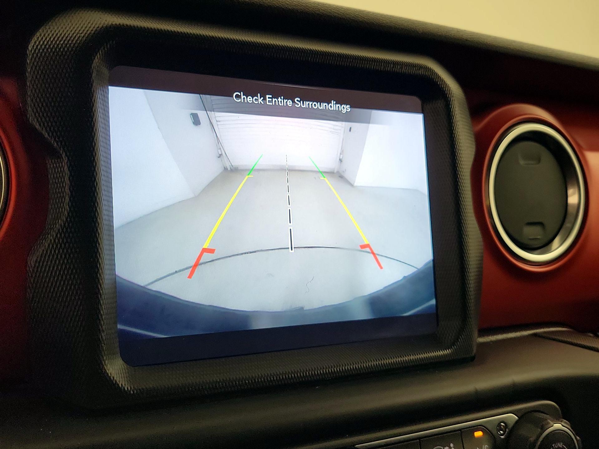 Thumbnail: 2018 Jeep Wrangler - 15