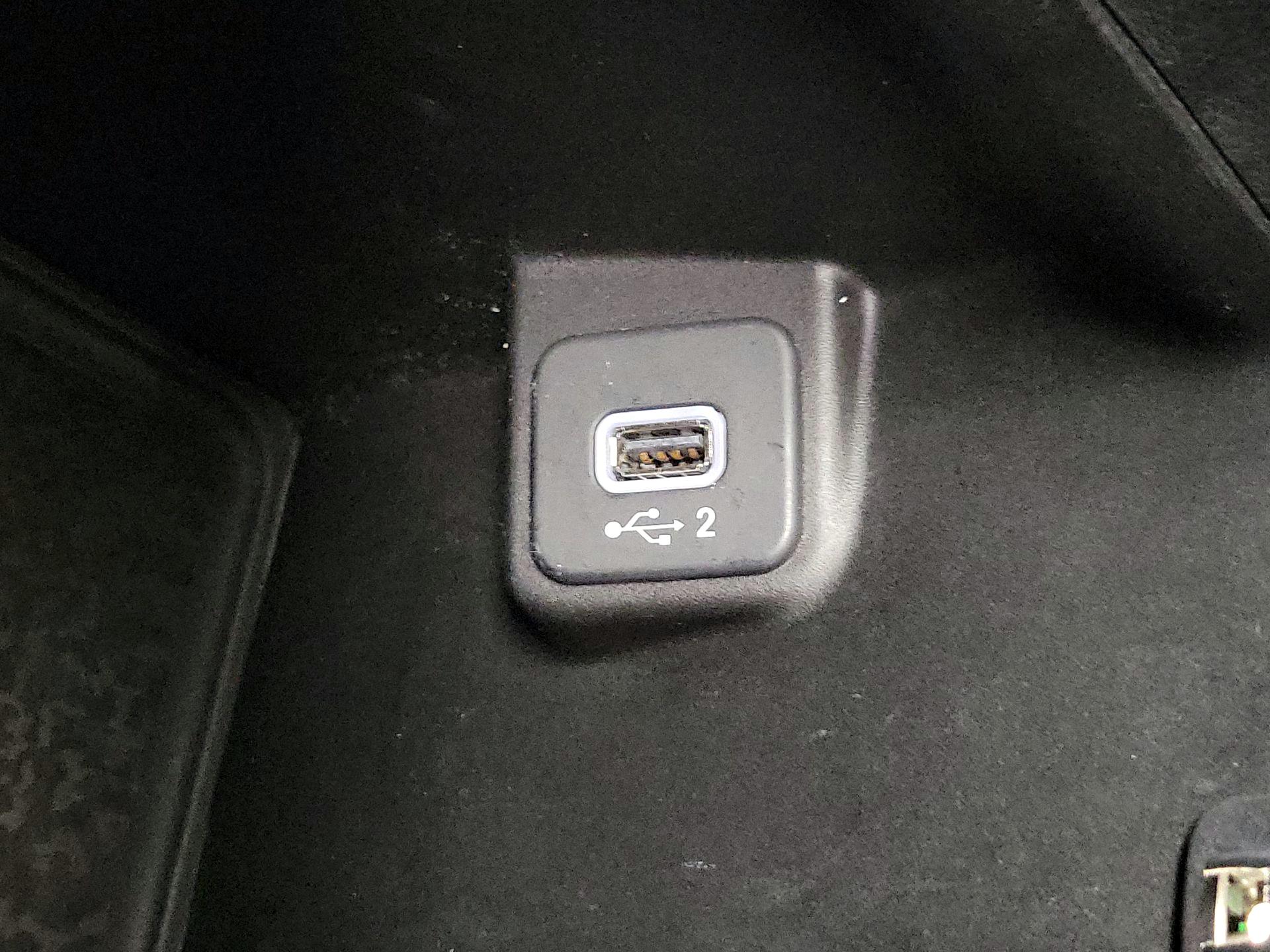 Thumbnail: 2018 Jeep Wrangler - 19