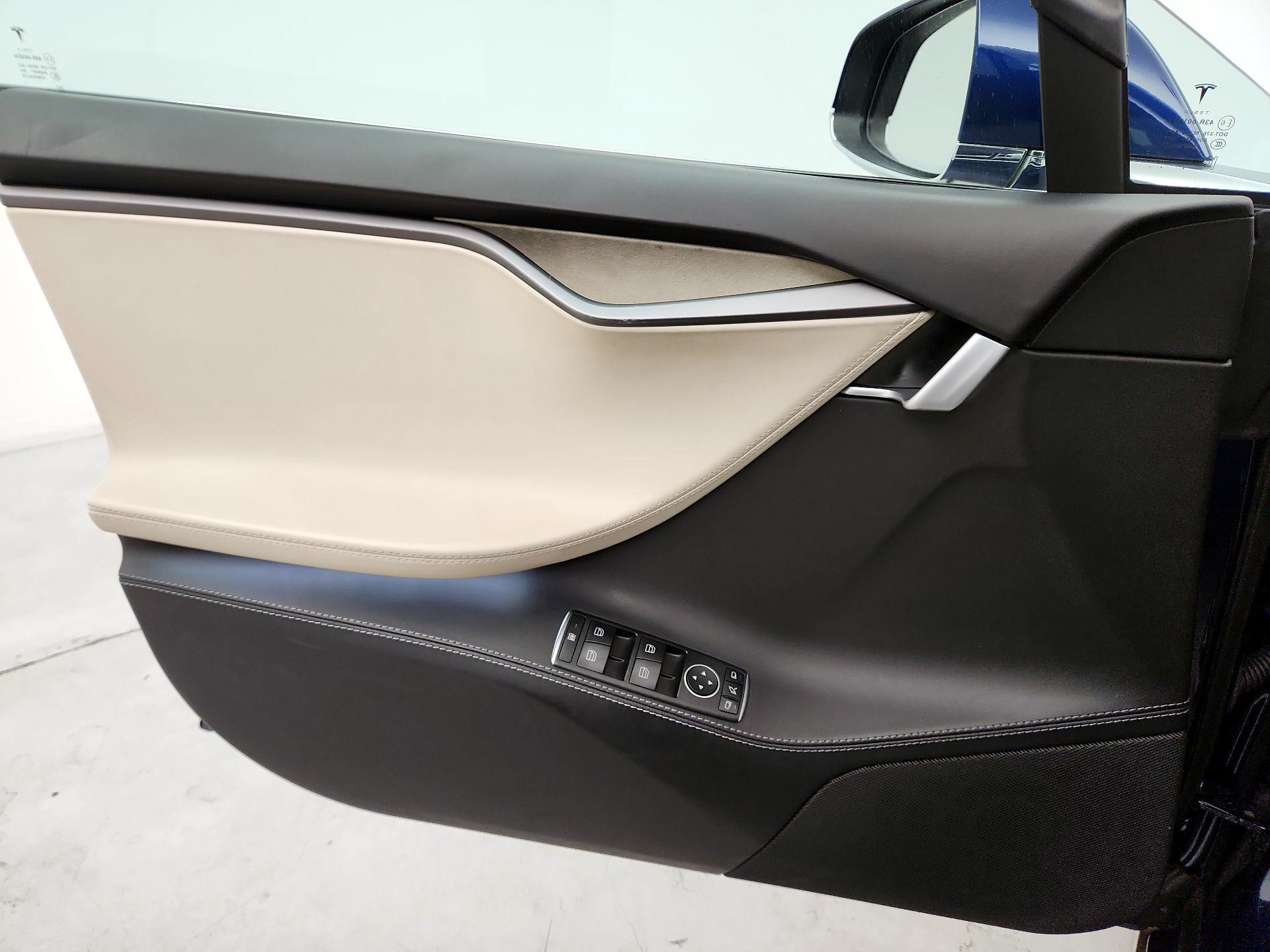 Thumbnail: 2018 Tesla Model S - 12