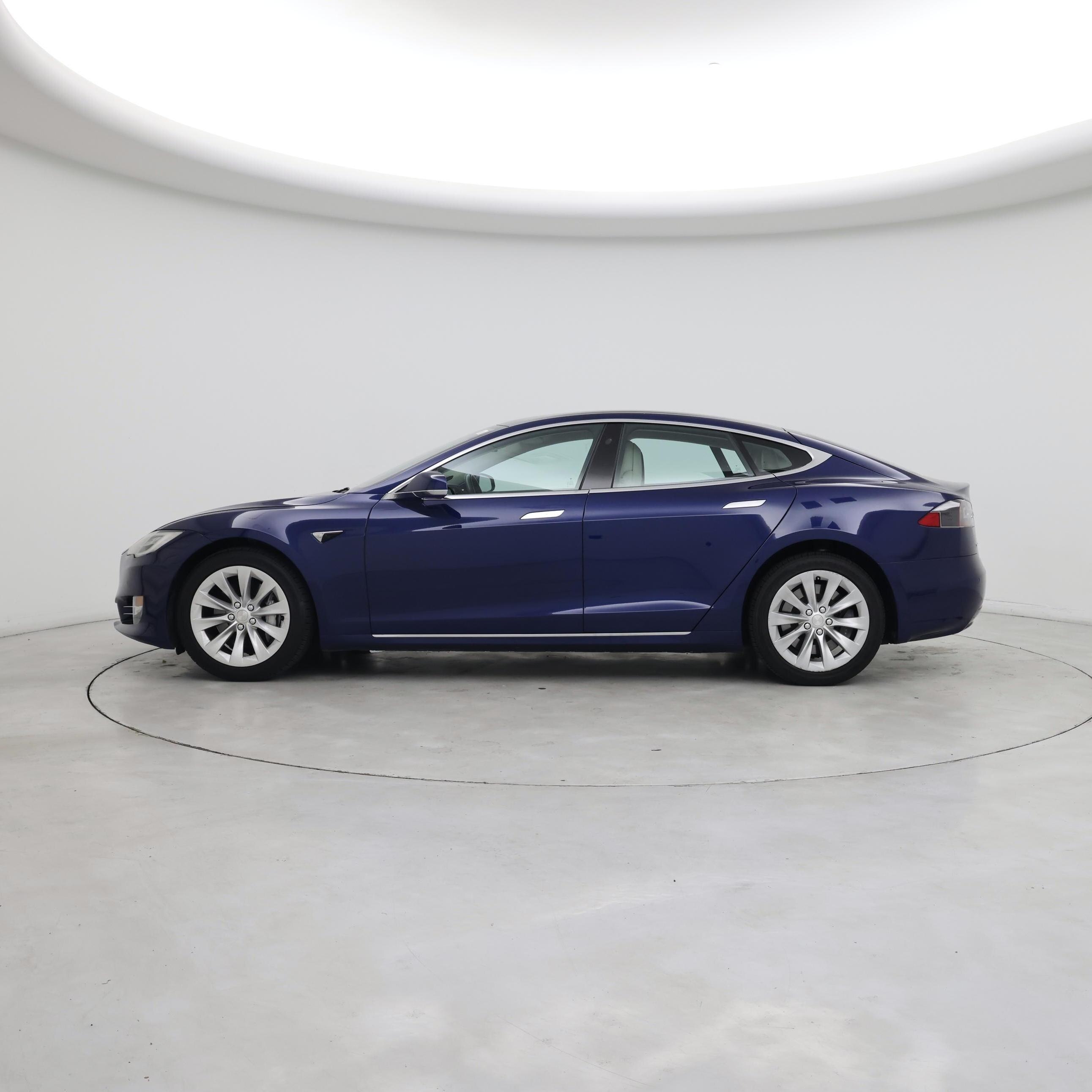 Thumbnail: 2018 Tesla Model S - 3