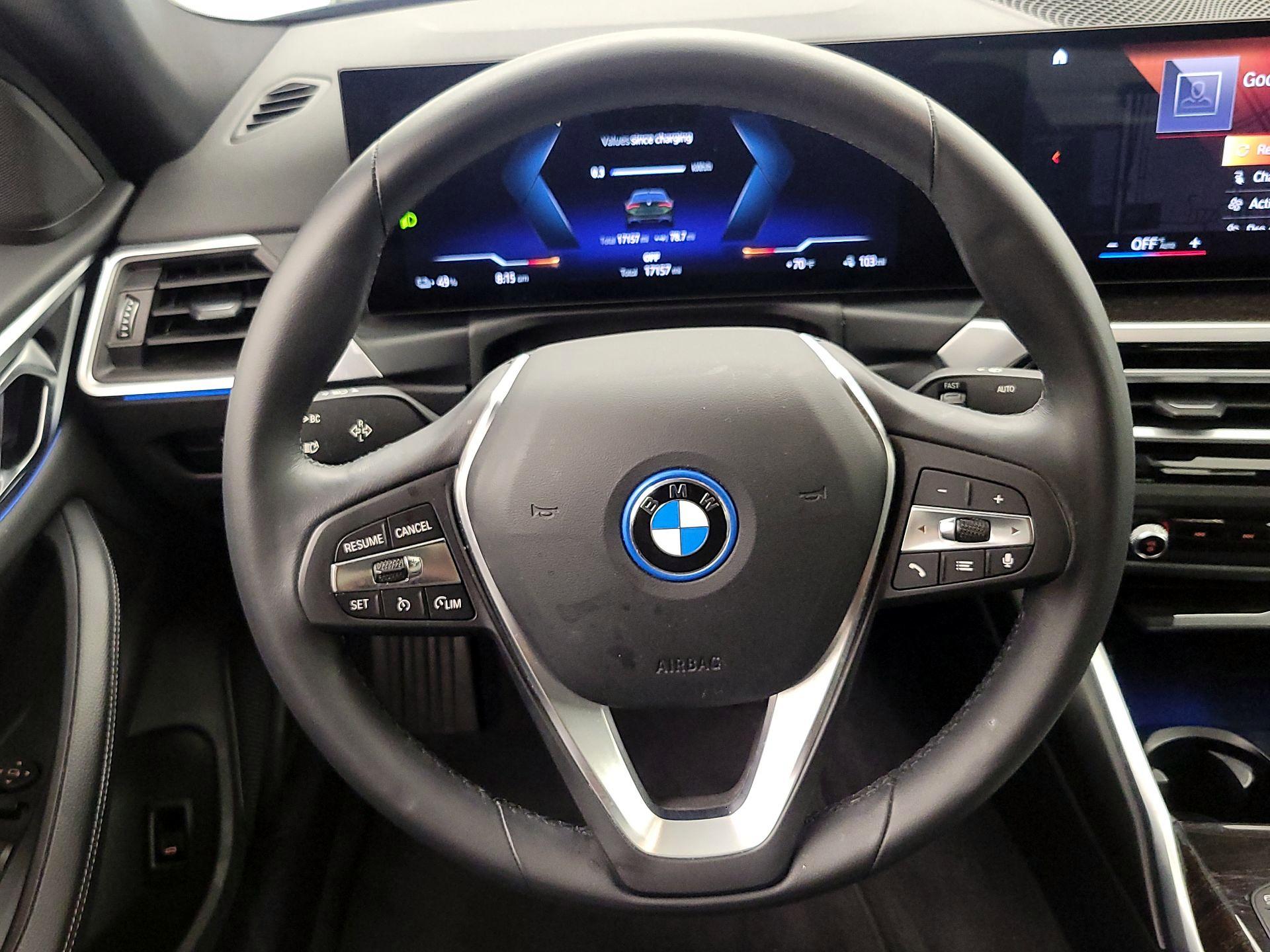 Thumbnail: 2023 BMW i4 - 10