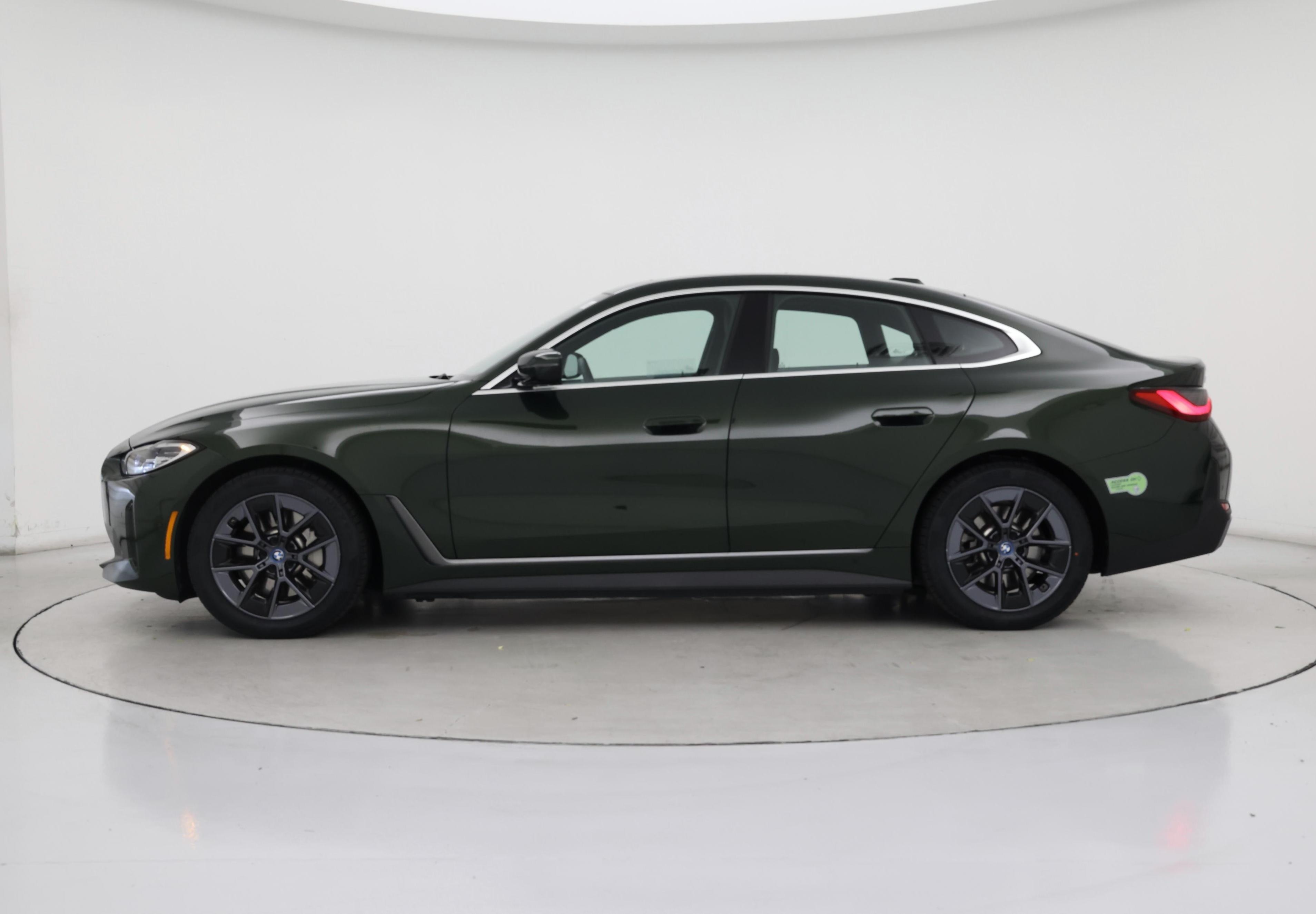 Thumbnail: 2023 BMW i4 - 3