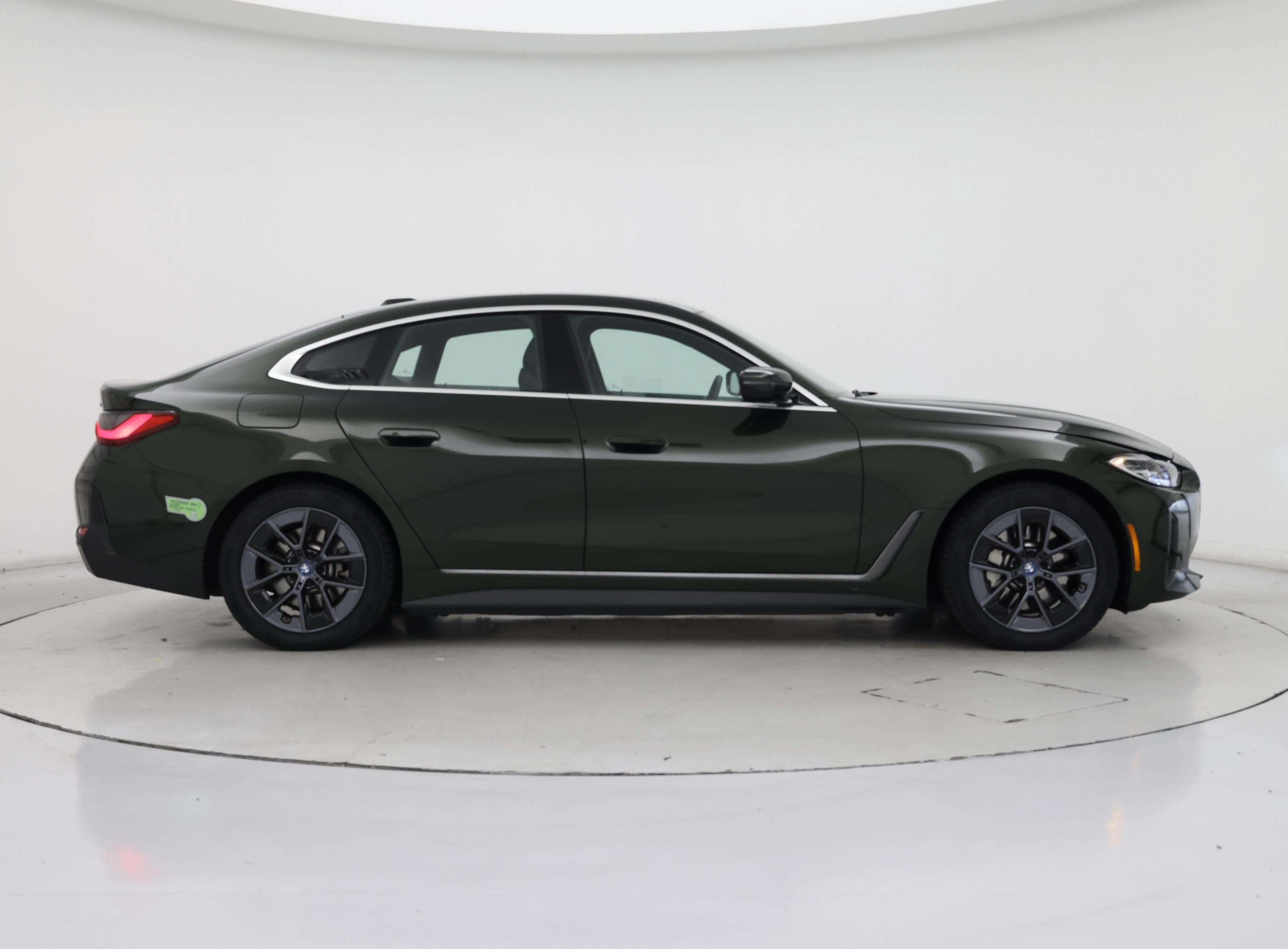 Thumbnail: 2023 BMW i4 - 7