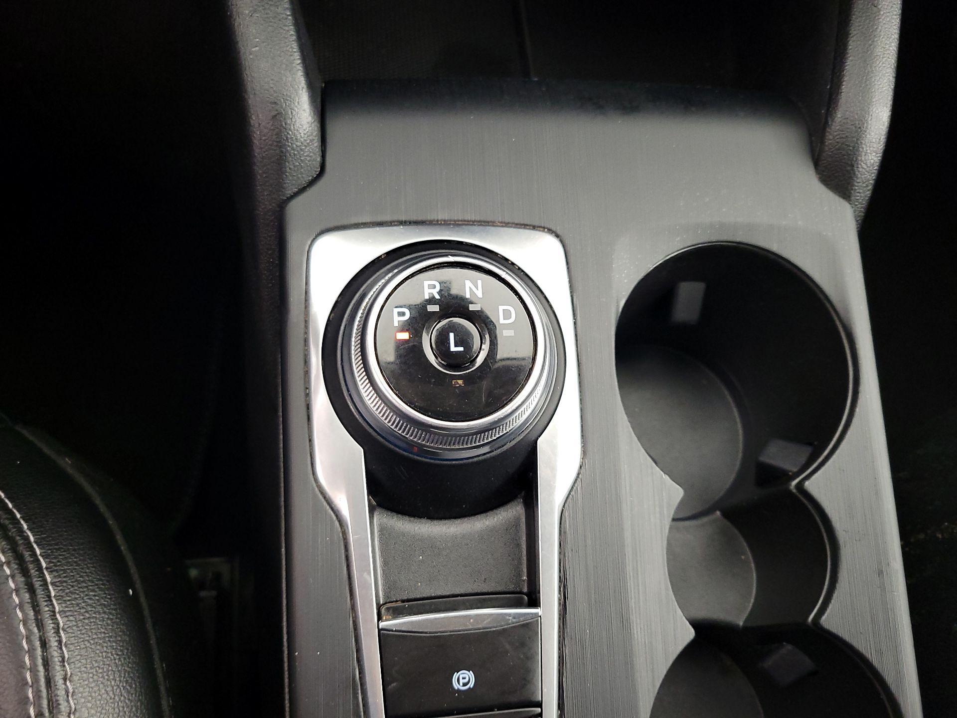 Thumbnail: 2022 Ford Escape - 18