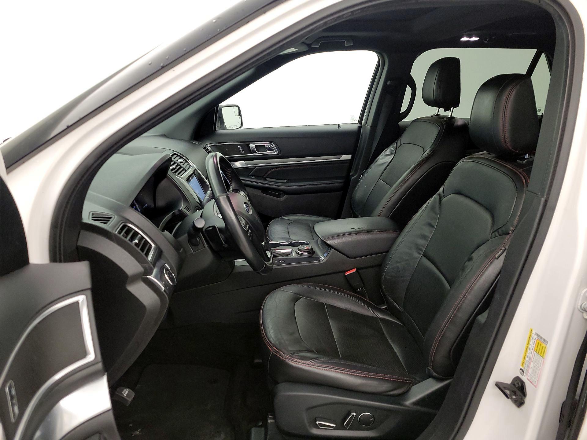 Thumbnail: 2018 Ford Explorer - 11