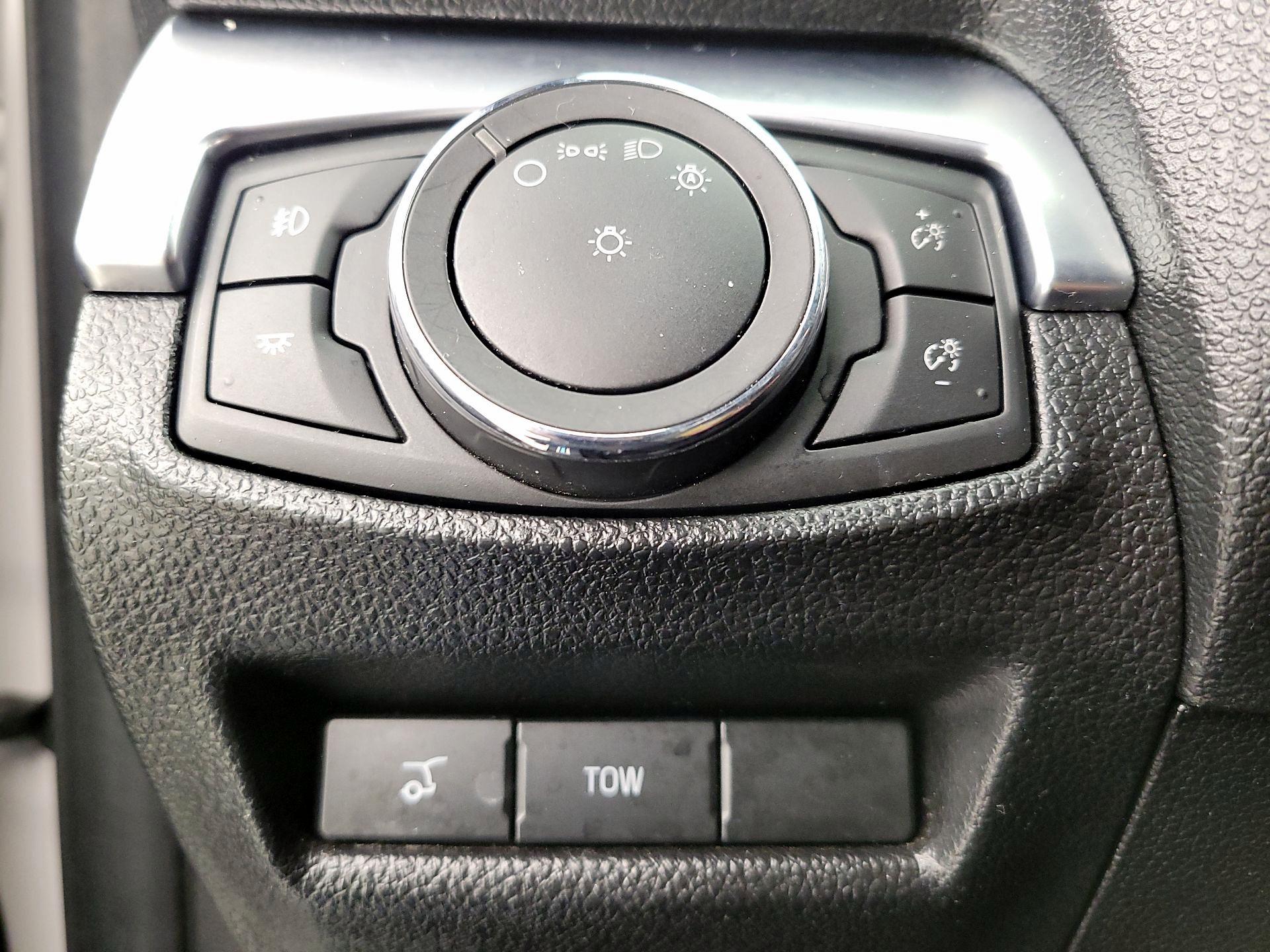 Thumbnail: 2018 Ford Explorer - 13