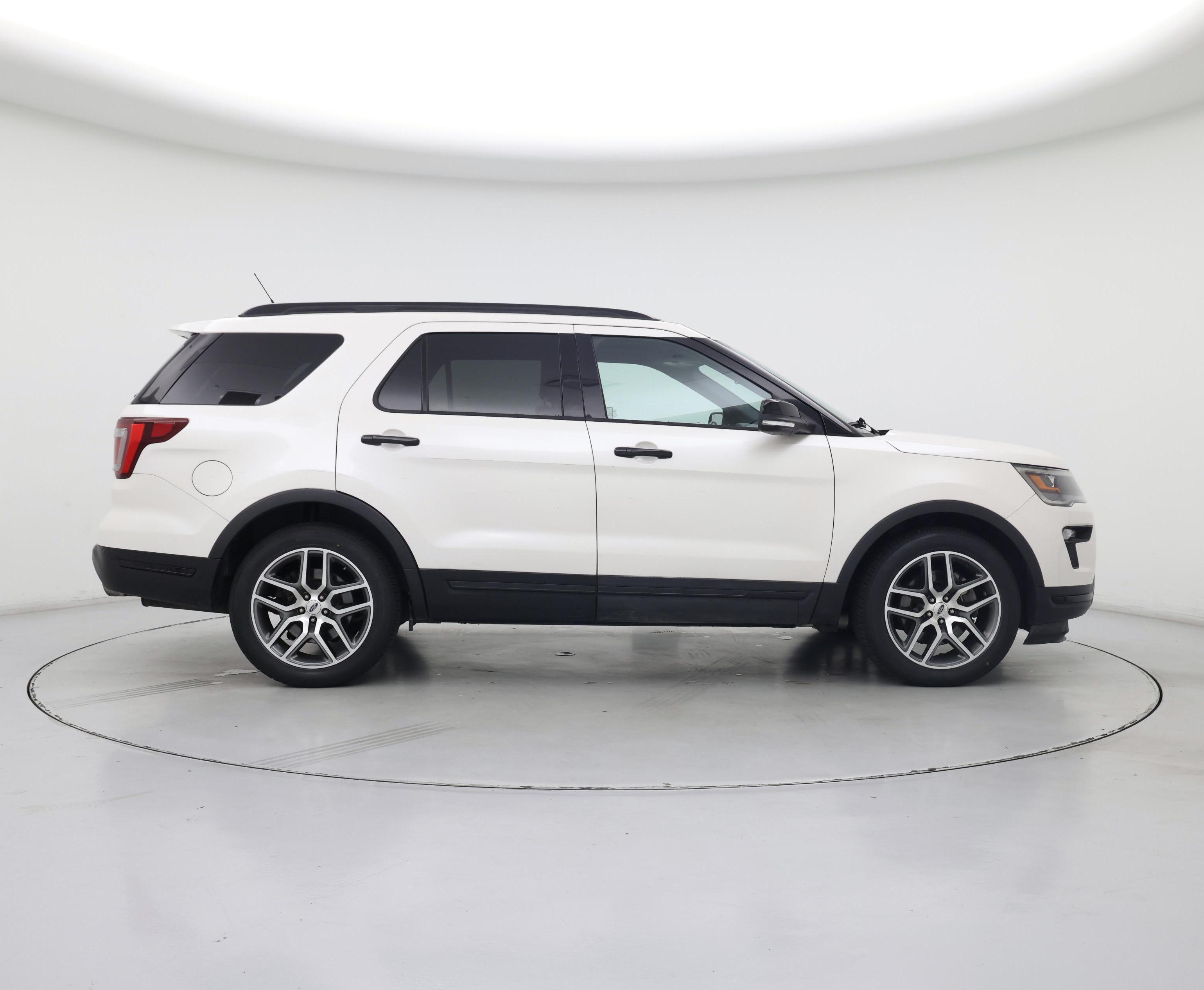 Thumbnail: 2018 Ford Explorer - 7