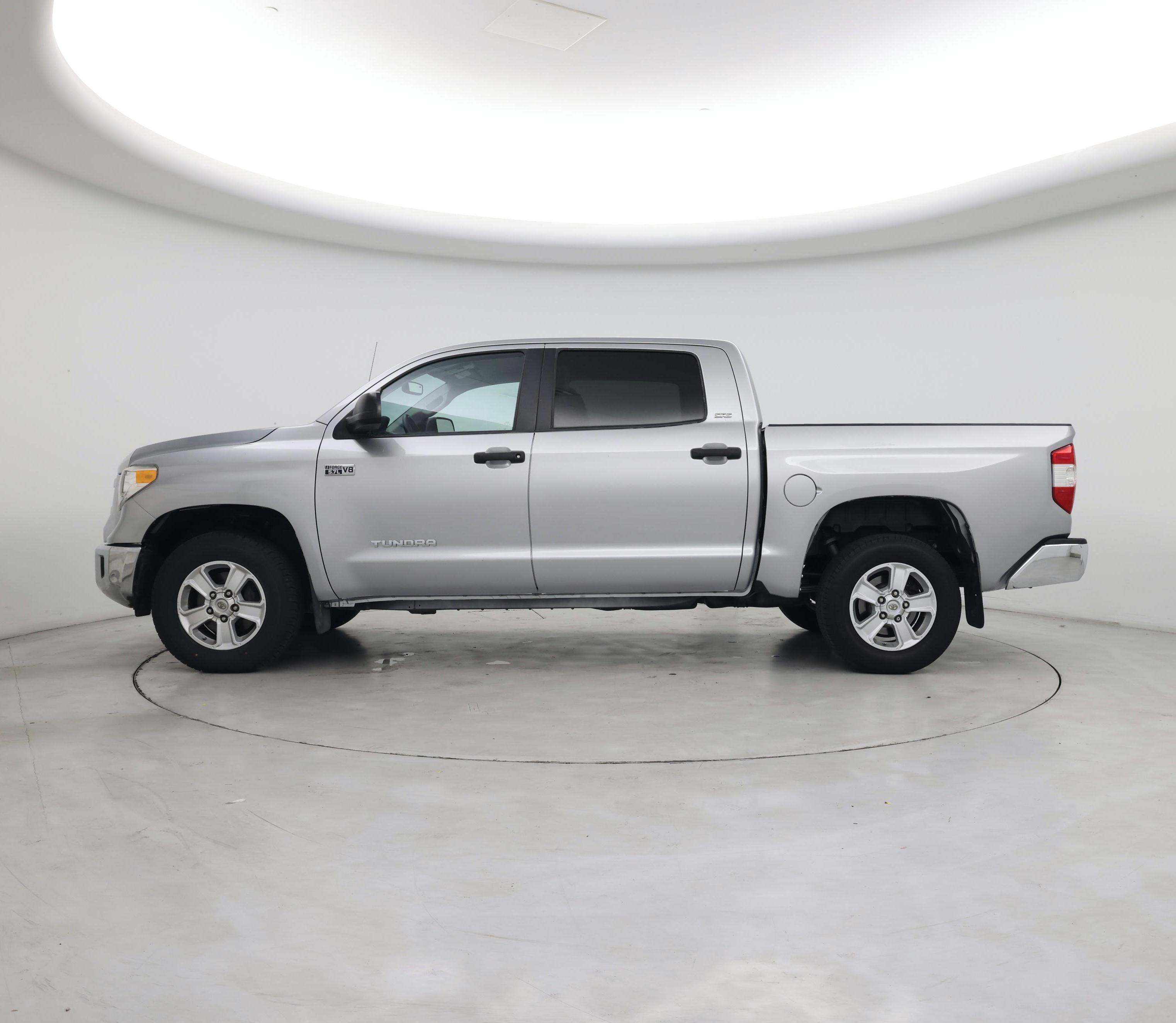Thumbnail: 2016 Toyota Tundra - 3