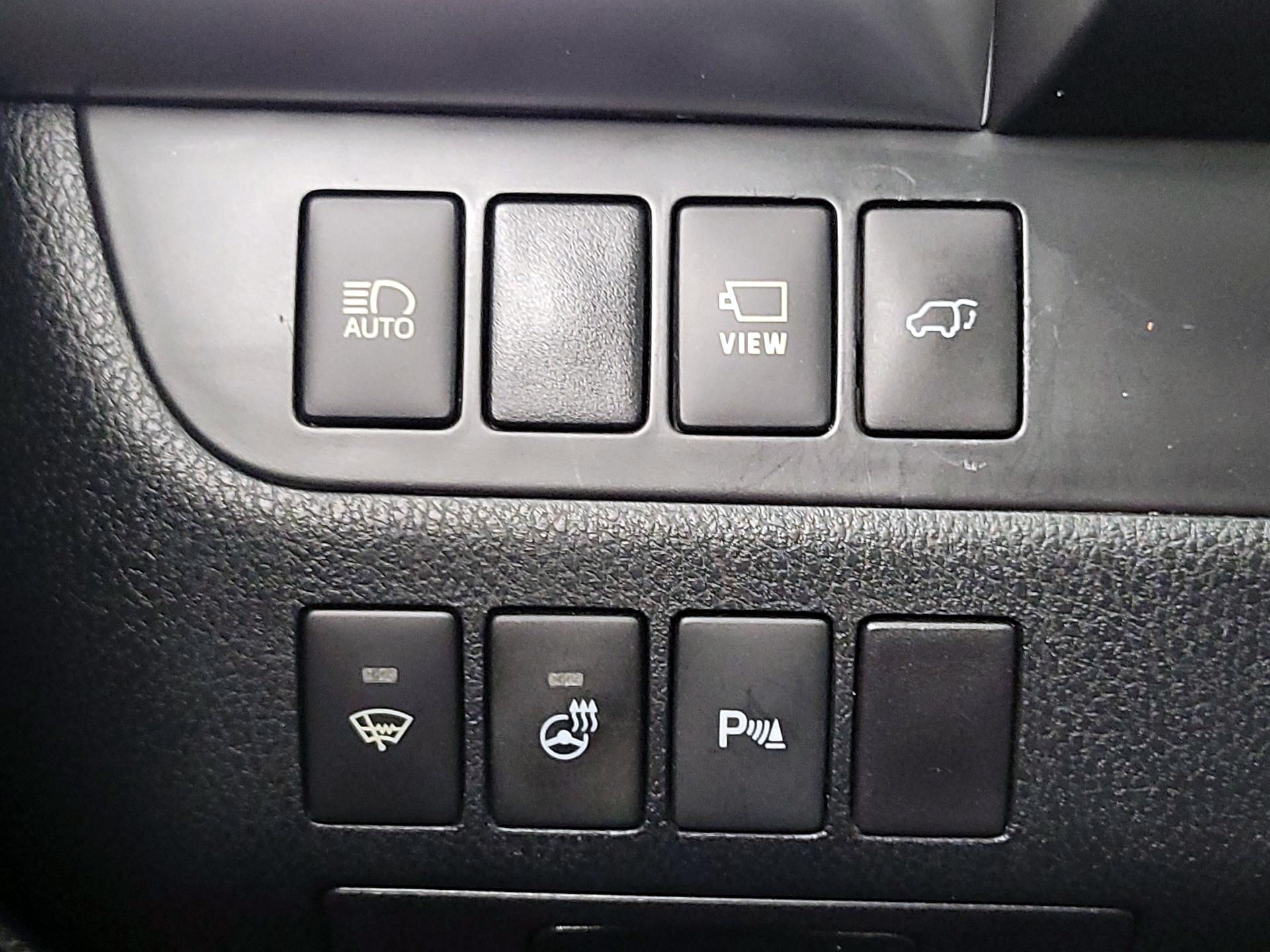 Thumbnail: 2017 Toyota Highlander - 13