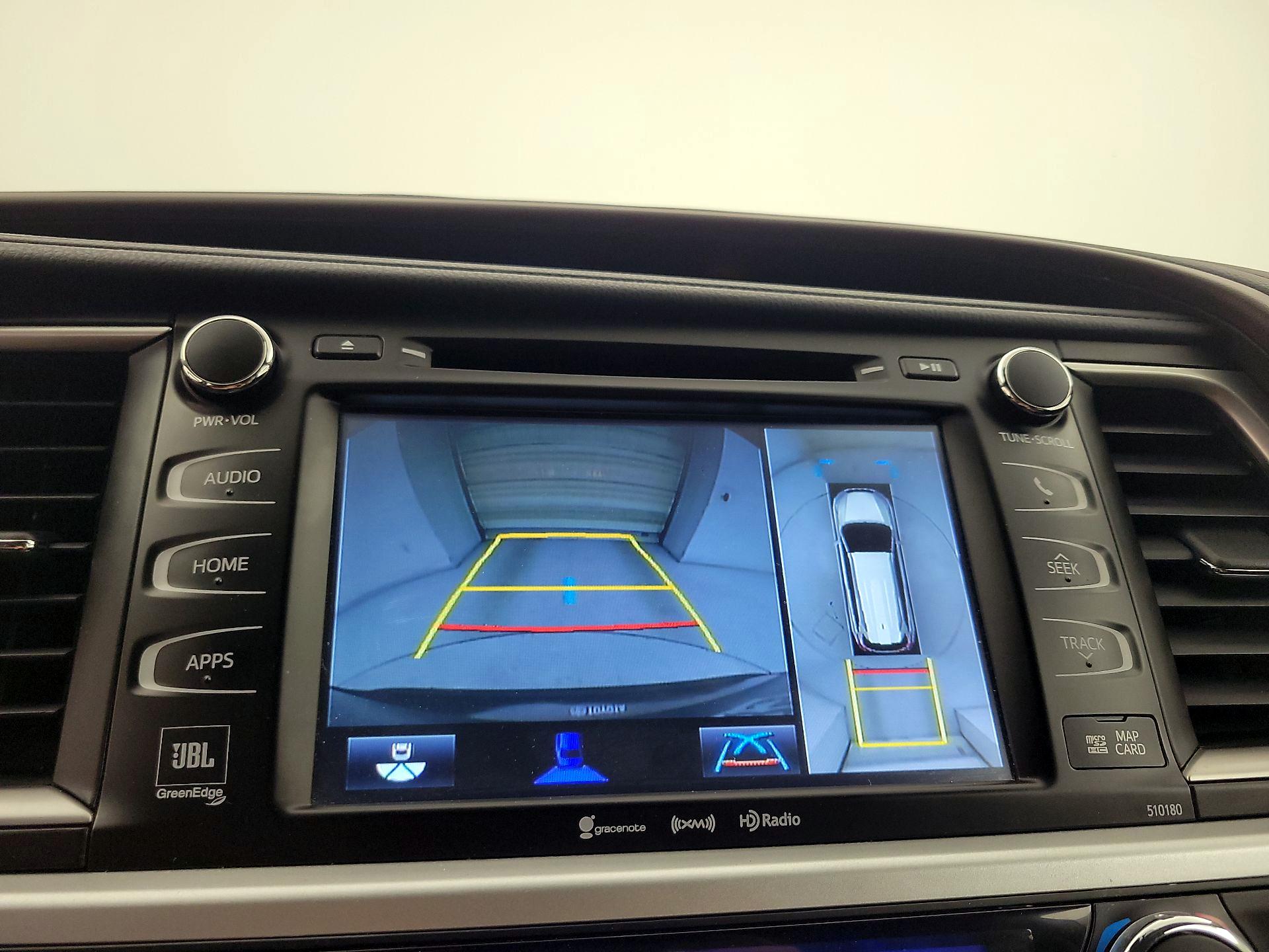 Thumbnail: 2017 Toyota Highlander - 15