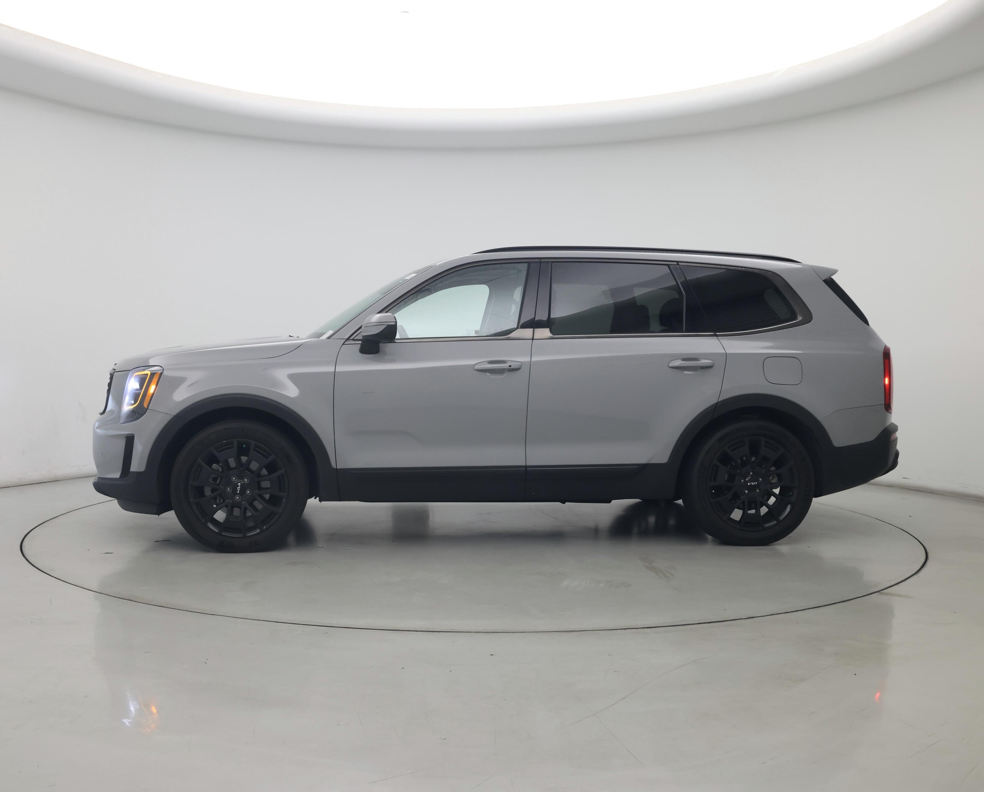 Thumbnail: 2022 Kia Telluride - 3