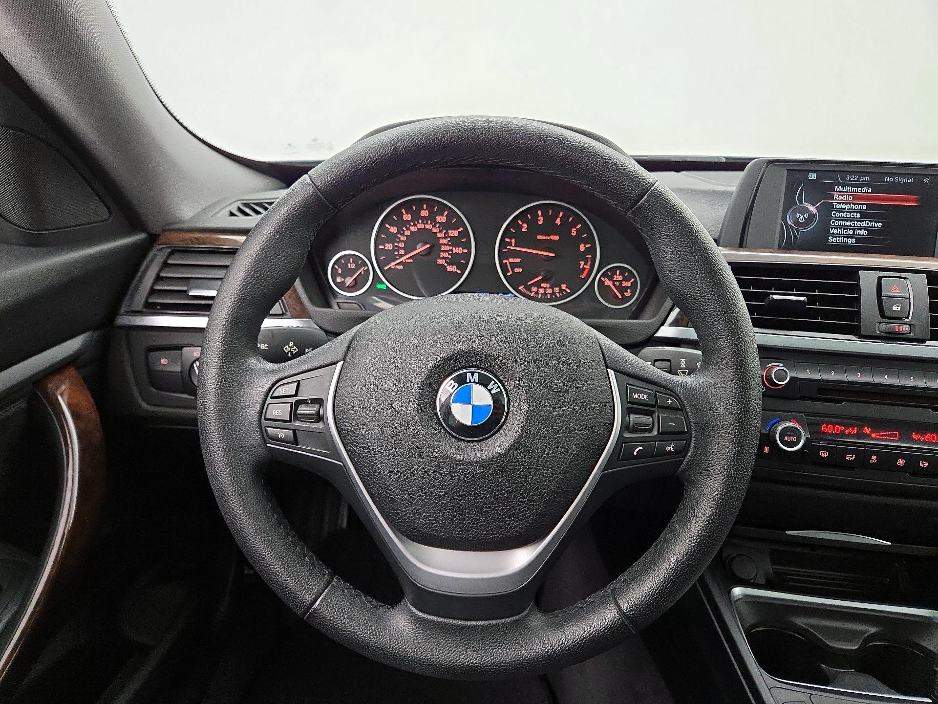 Thumbnail: 2015 BMW 3 Series - 10