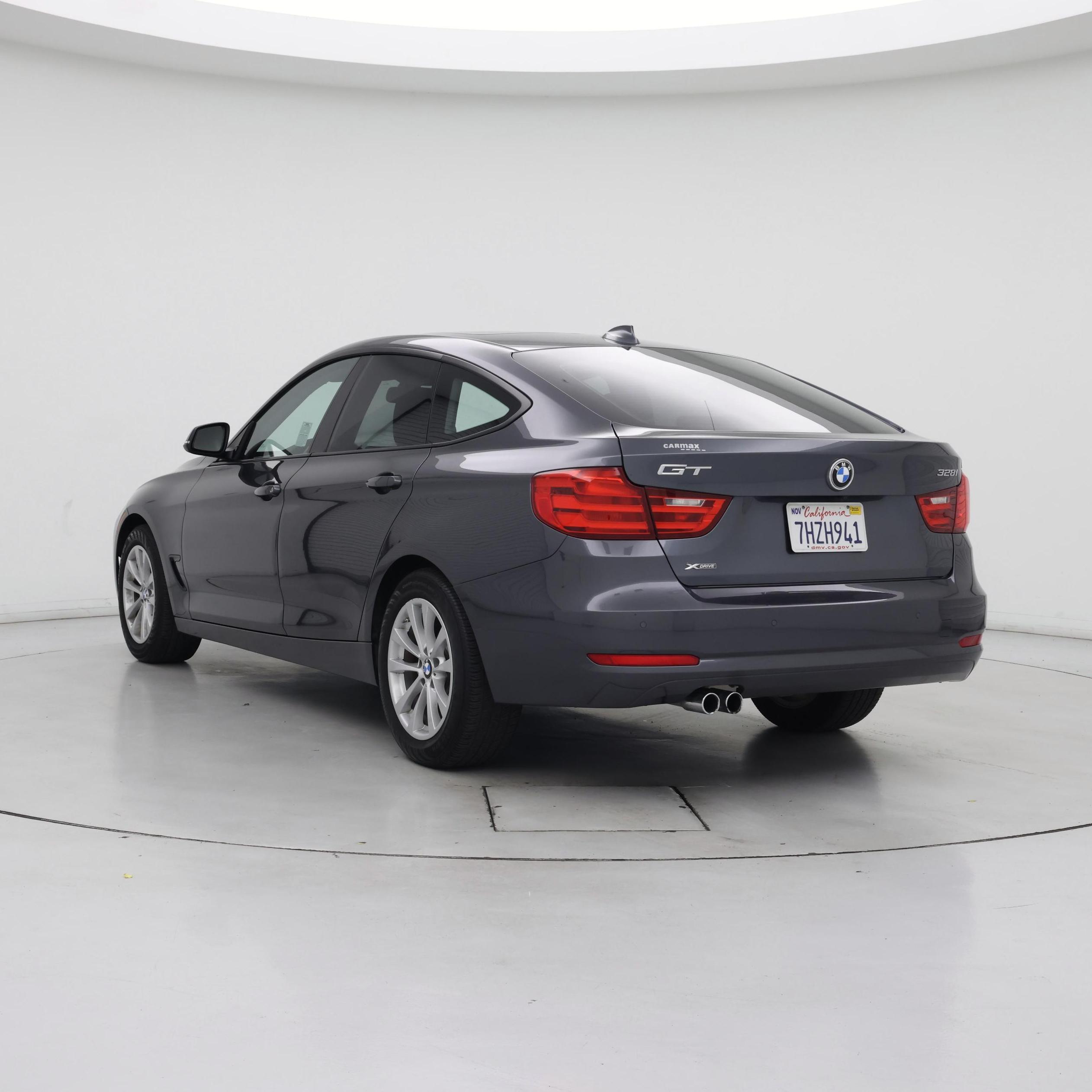 Thumbnail: 2015 BMW 3 Series - 2